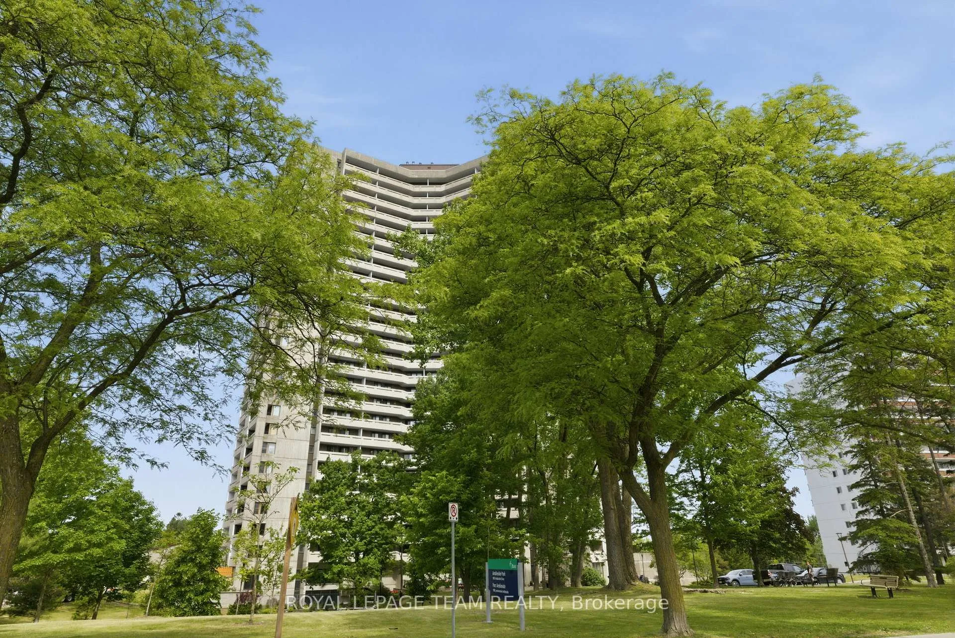 Photo 2 of Unit 507, 1081 Ambleside Drive, Ottawa, Woodroffe — HOMEH