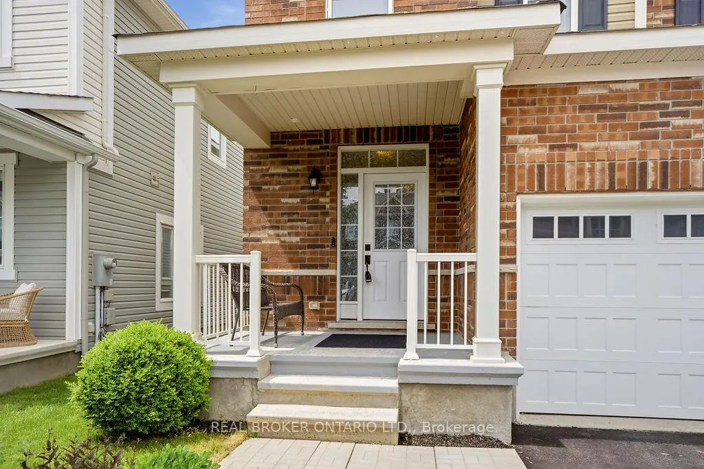 Photo 2 of 984 Shimmerton Circle, Ottawa, Kanata - Emerald Meadows/Trailwest — HOMEH
