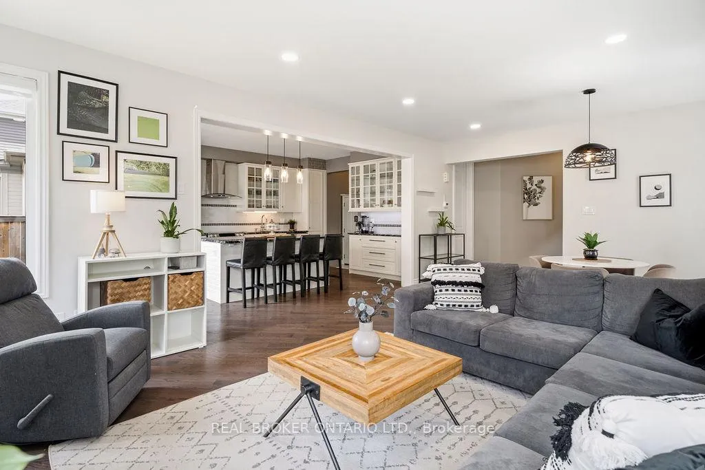 Photo 18 of 984 Shimmerton Circle, Ottawa, Kanata - Emerald Meadows/Trailwest — HOMEH