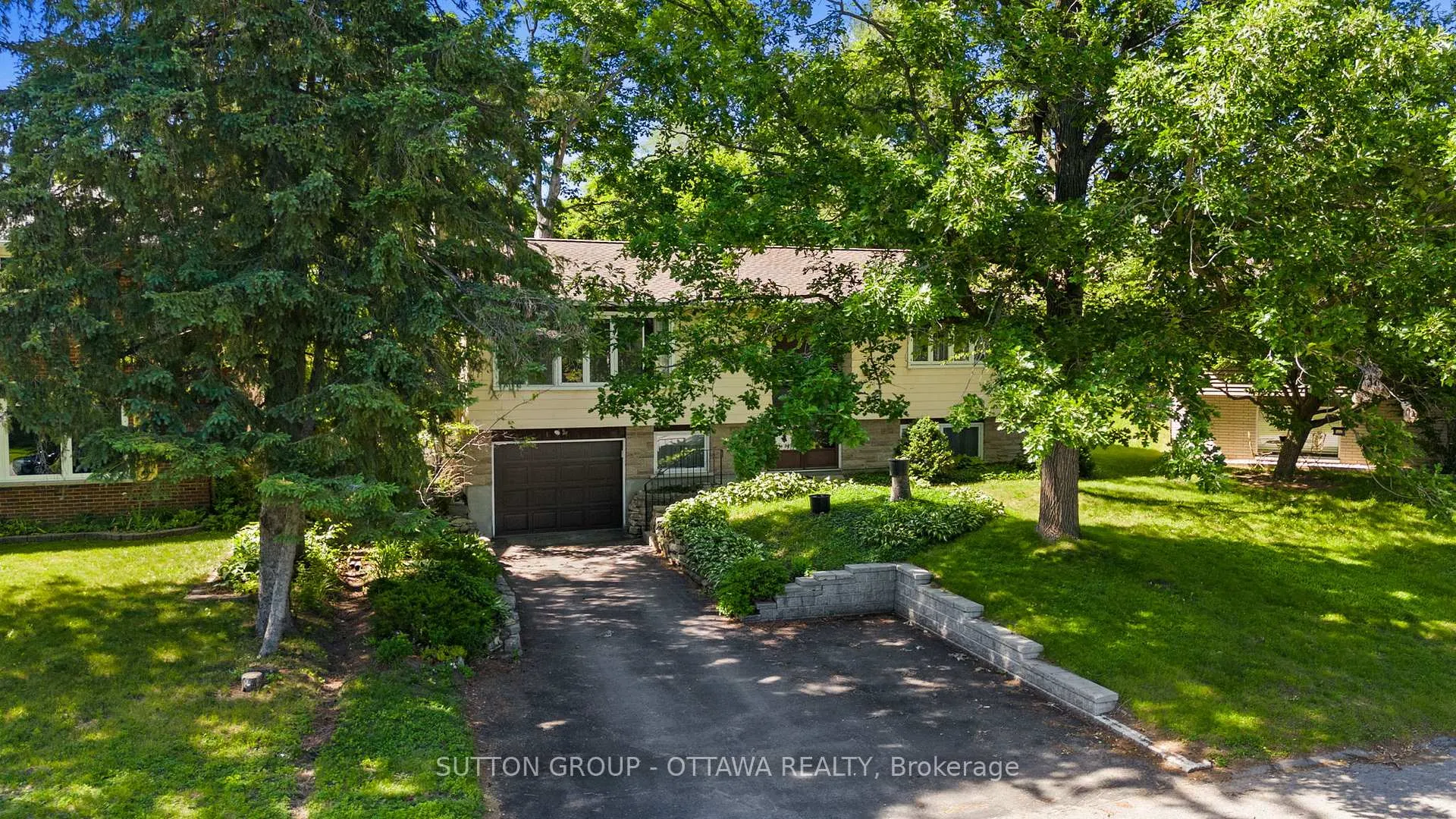 Photo 2 of 147 Banning Road, Ottawa, Kanata - Glencairn/Hazeldean — HOMEH
