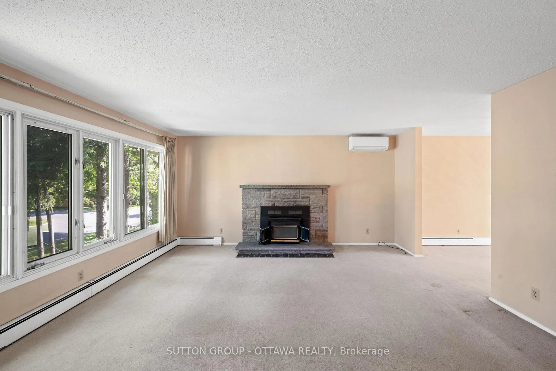 Photo 6 of 147 Banning Road, Ottawa, Kanata - Glencairn/Hazeldean — HOMEH