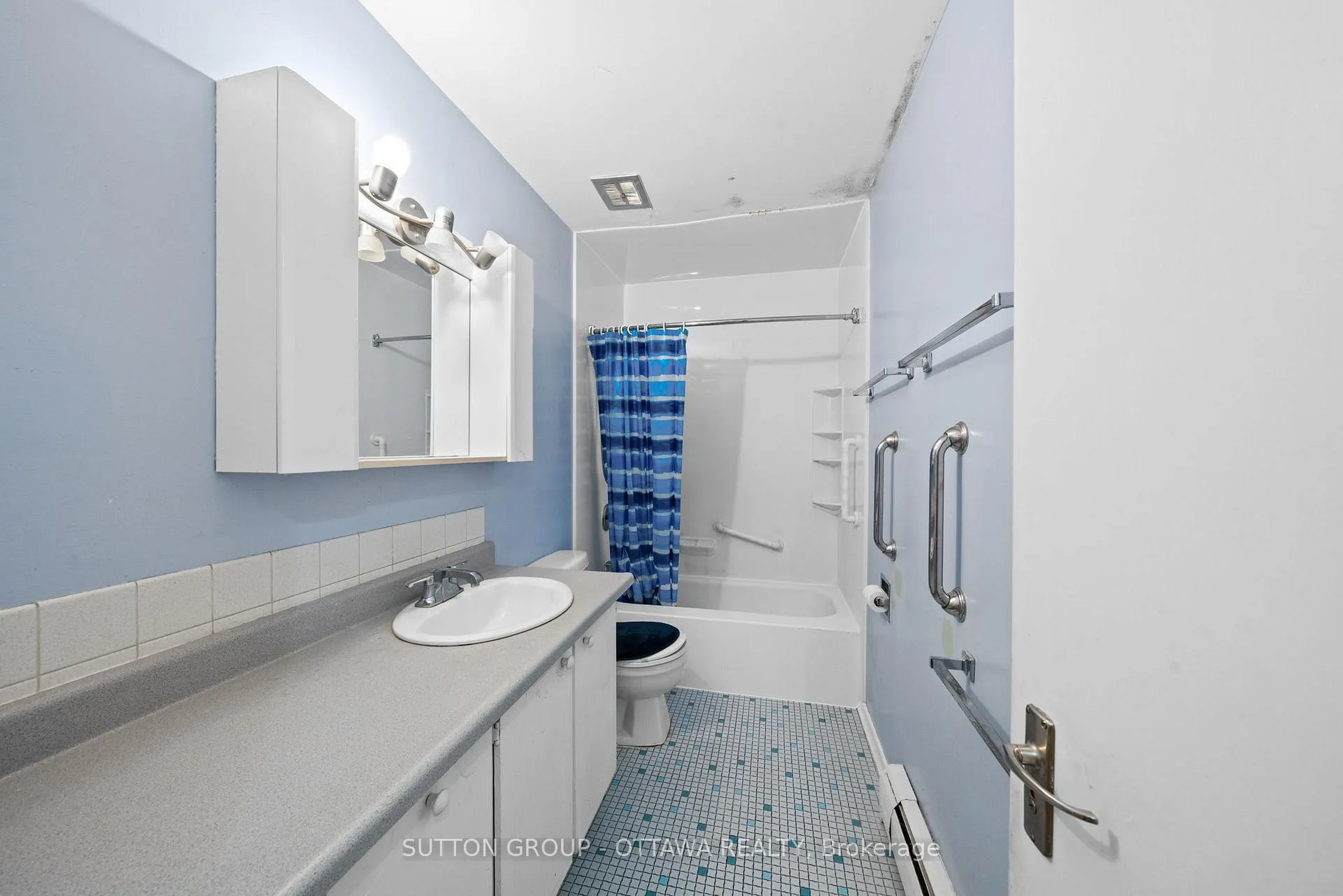 Photo 18 of 147 Banning Road, Ottawa, Kanata - Glencairn/Hazeldean — HOMEH