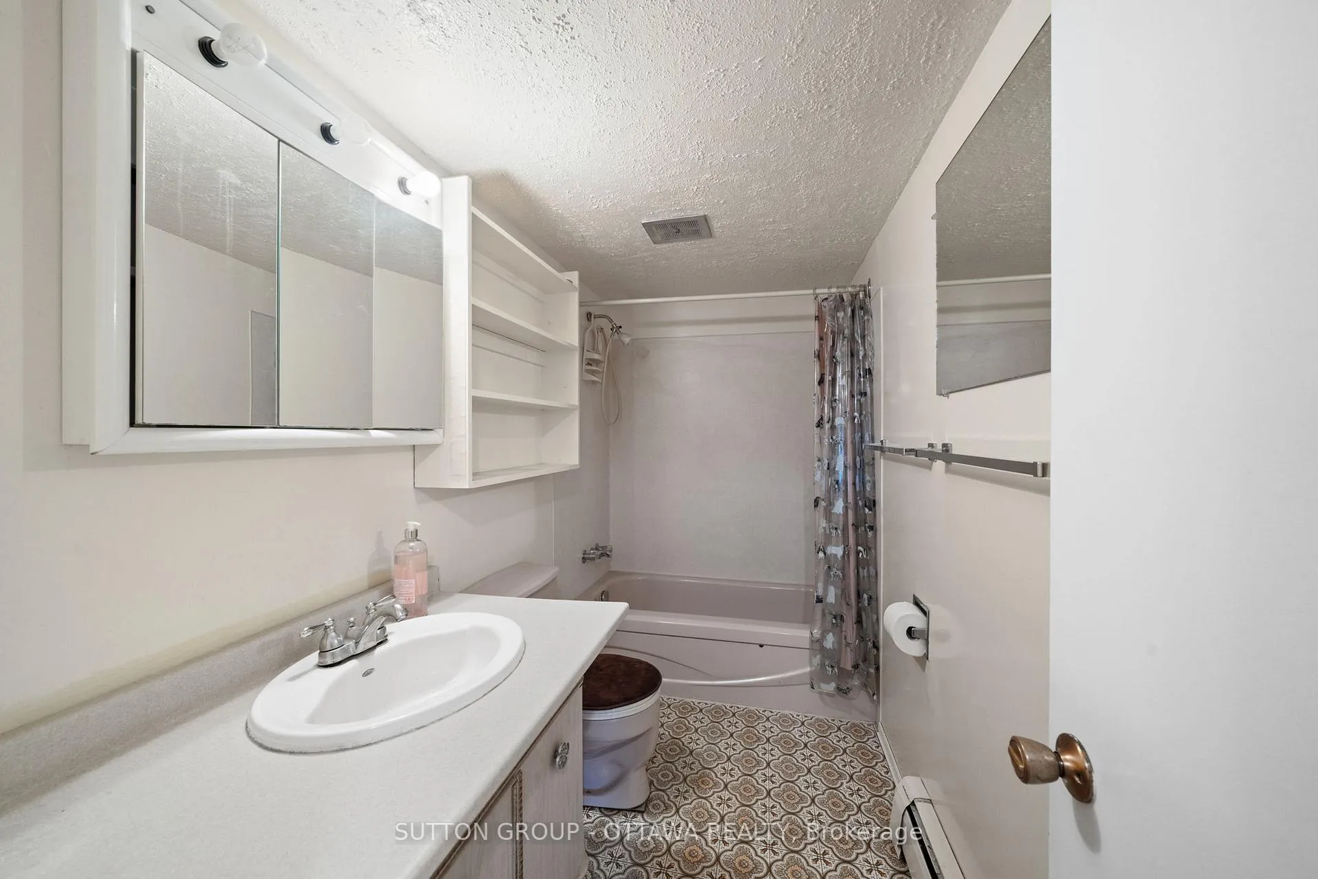 Photo 24 of 147 Banning Road, Ottawa, Kanata - Glencairn/Hazeldean — HOMEH