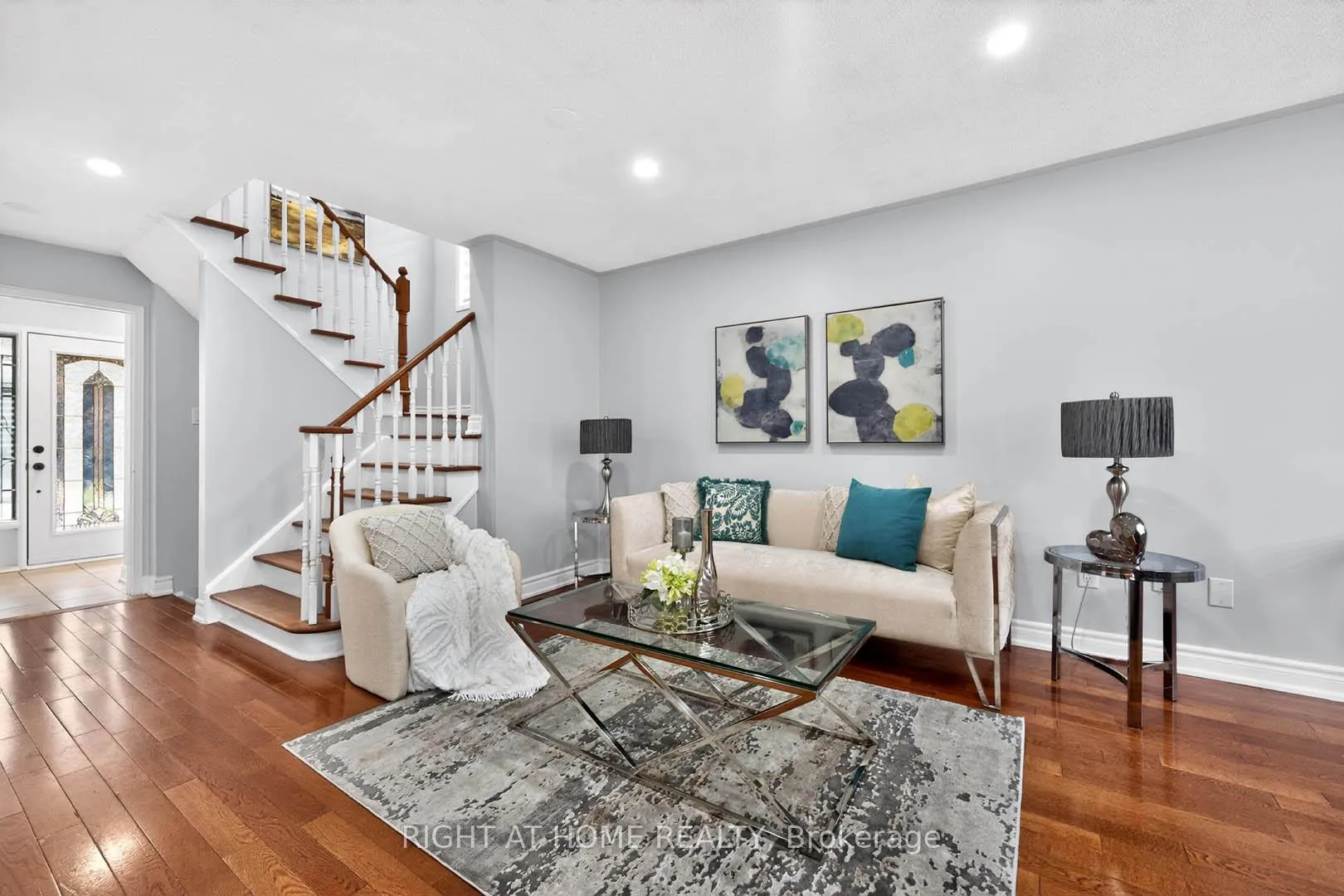 Photo 10 of 36 Earlsbridge Boulevard, Brampton, Fletcher's Meadow — HOMEH