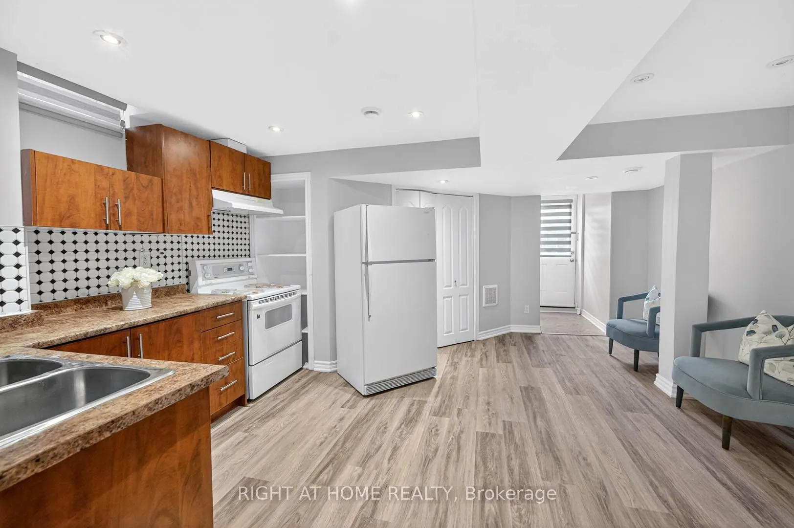 Photo 36 of 36 Earlsbridge Boulevard, Brampton, Fletcher's Meadow — HOMEH