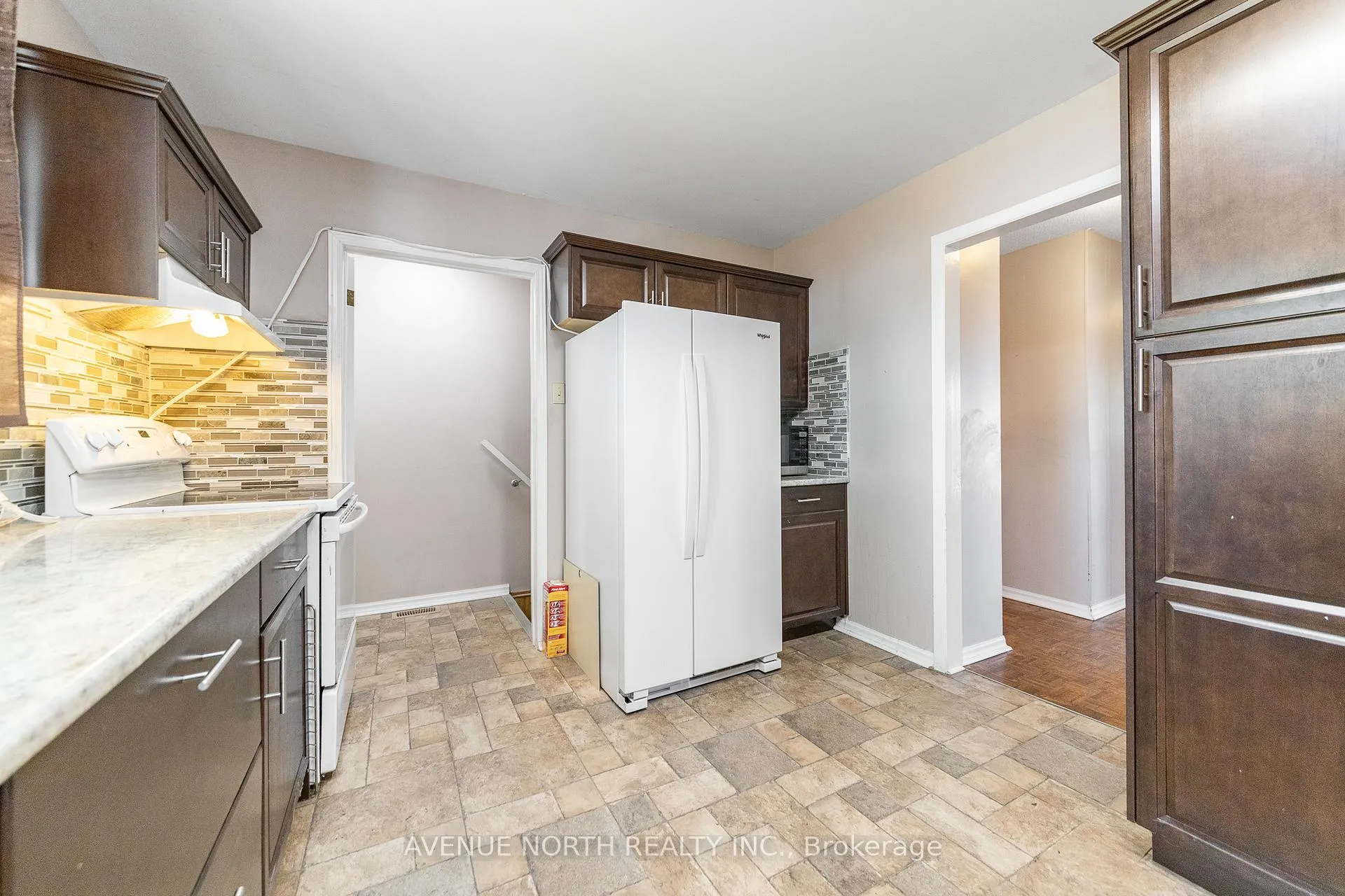 Photo 13 of 3005 Mccarthy Road, Ottawa, Riverside Park South — HOMEH