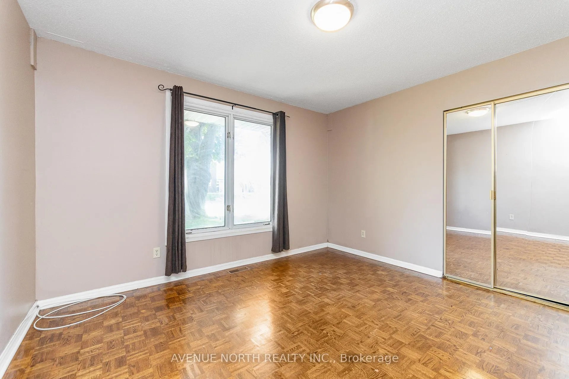 Photo 23 of 3005 Mccarthy Road, Ottawa, Riverside Park South — HOMEH