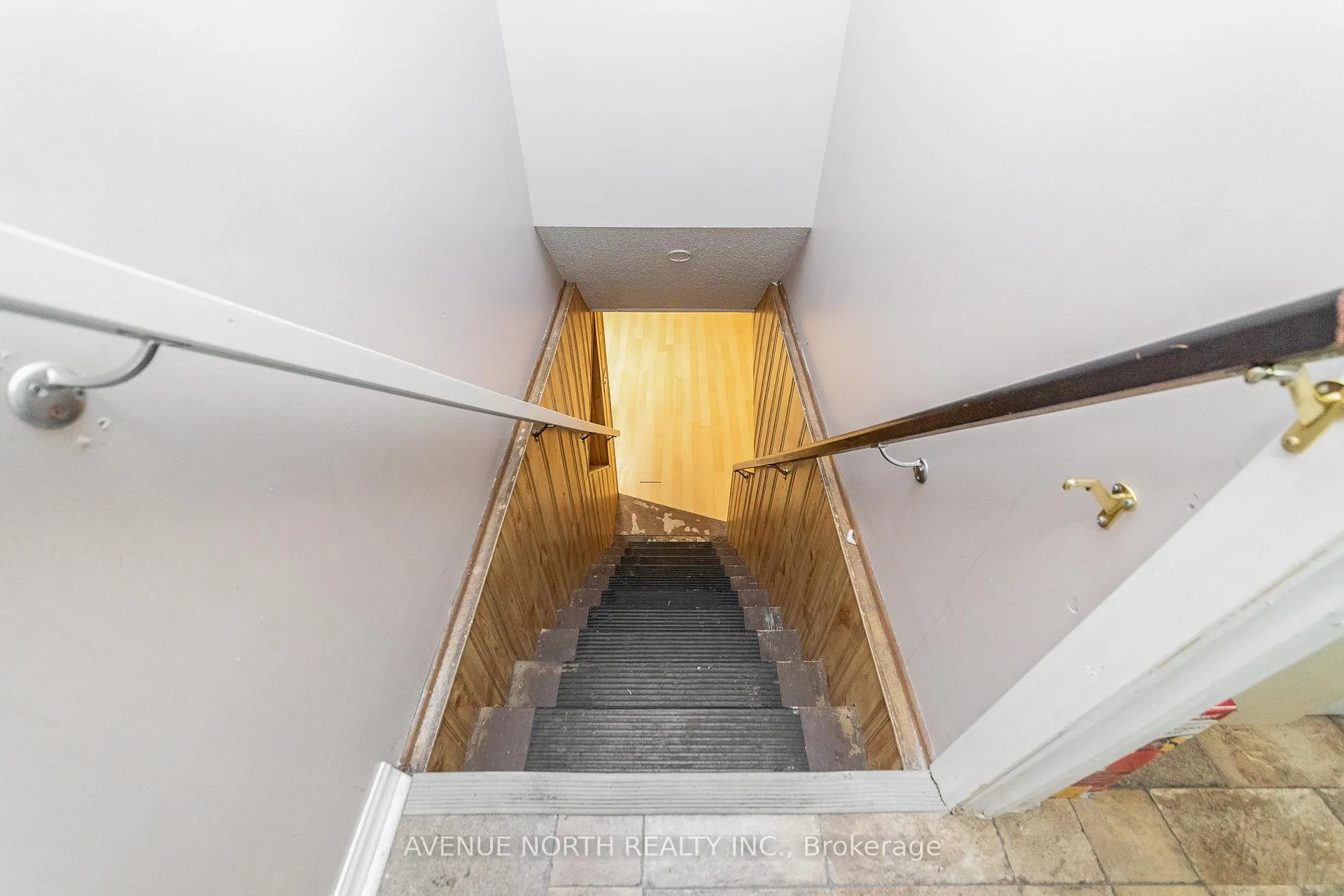 Photo 31 of 3005 Mccarthy Road, Ottawa, Riverside Park South — HOMEH