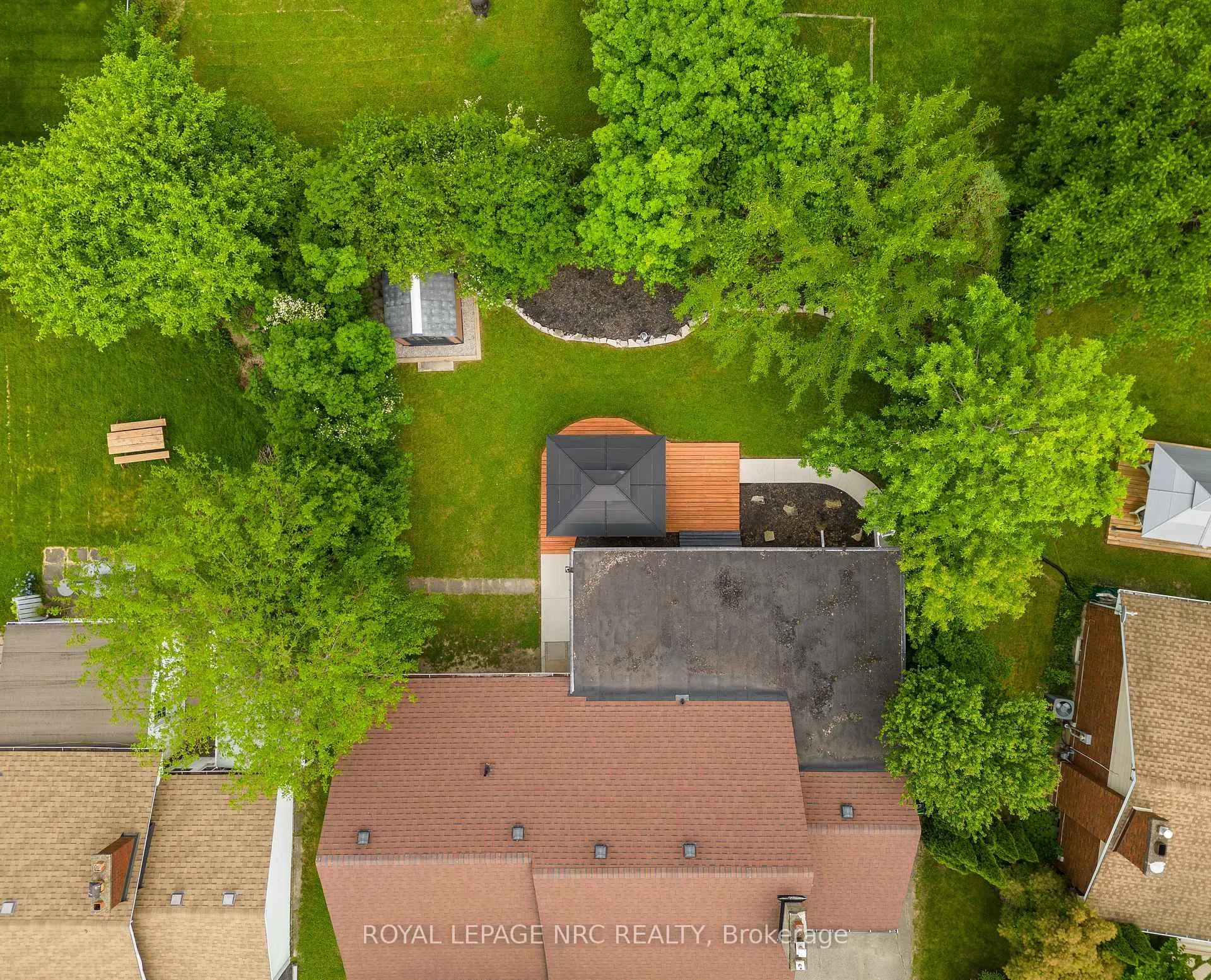 Photo 41 of 143 Village Road, St. Catharines, Glendale/Glenridge — HOMEH