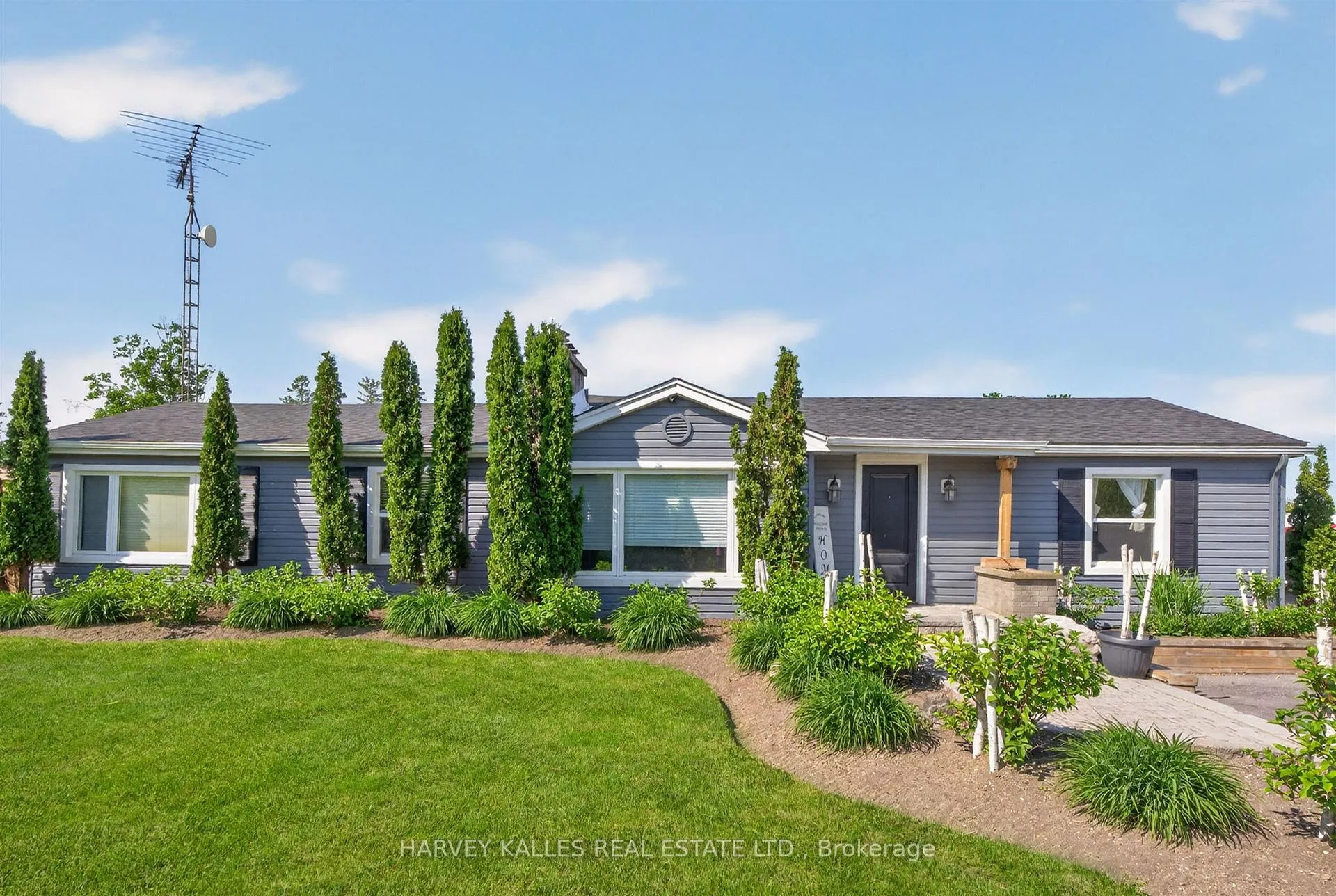 Photo 1 of Unit B, 7566 Sixth Line, Milton, Rural Trafalgar — HOMEH