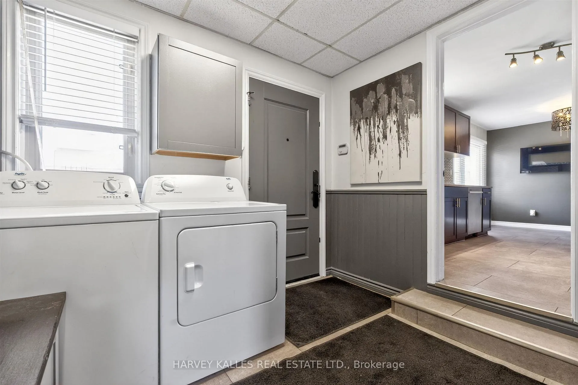 Photo 6 of Unit B, 7566 Sixth Line, Milton, Rural Trafalgar — HOMEH