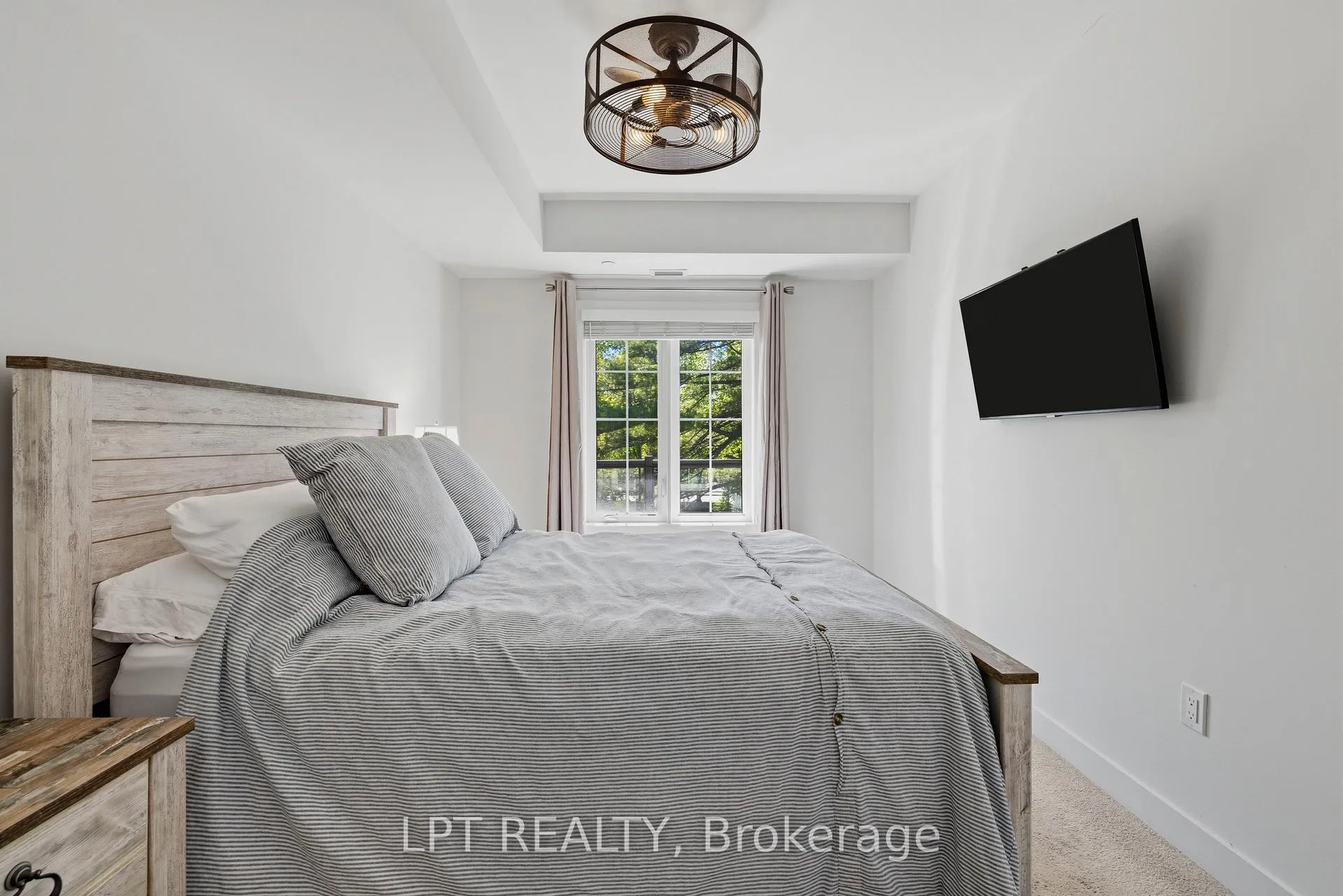 Photo 19 of Unit 303, 110 Grew Boulevard, Georgina, Sutton & Jackson's Point — HOMEH