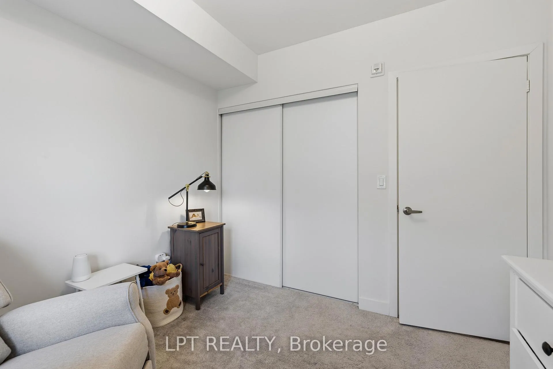 Photo 23 of Unit 303, 110 Grew Boulevard, Georgina, Sutton & Jackson's Point — HOMEH