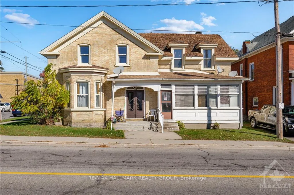Photo 26 of 15 Elmsley St N Street, Smiths Falls — HOMEH
