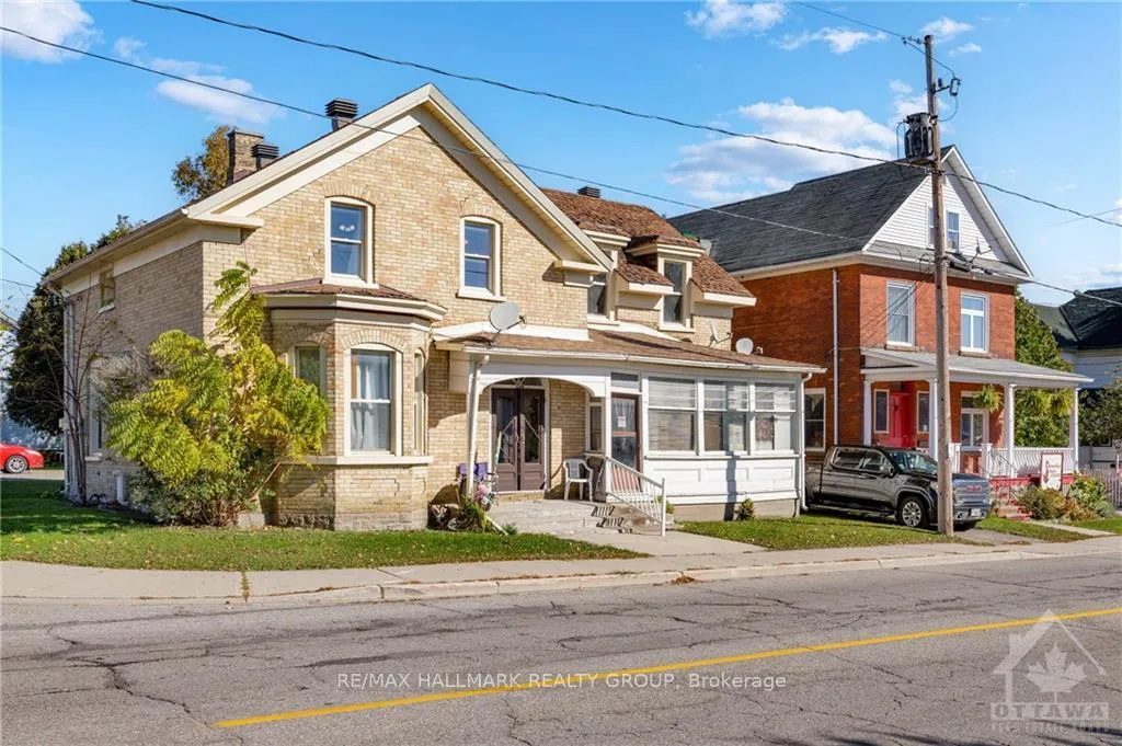 Photo 28 of 15 Elmsley St N Street, Smiths Falls — HOMEH