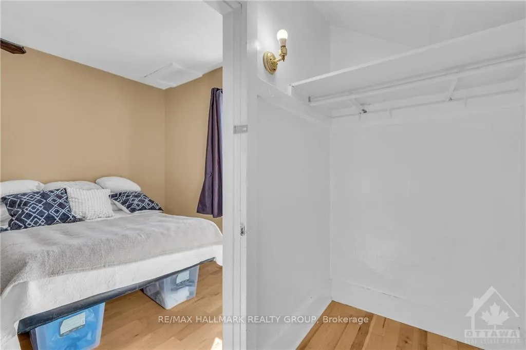 Photo 21 of 15 Elmsley St N Street, Smiths Falls — HOMEH