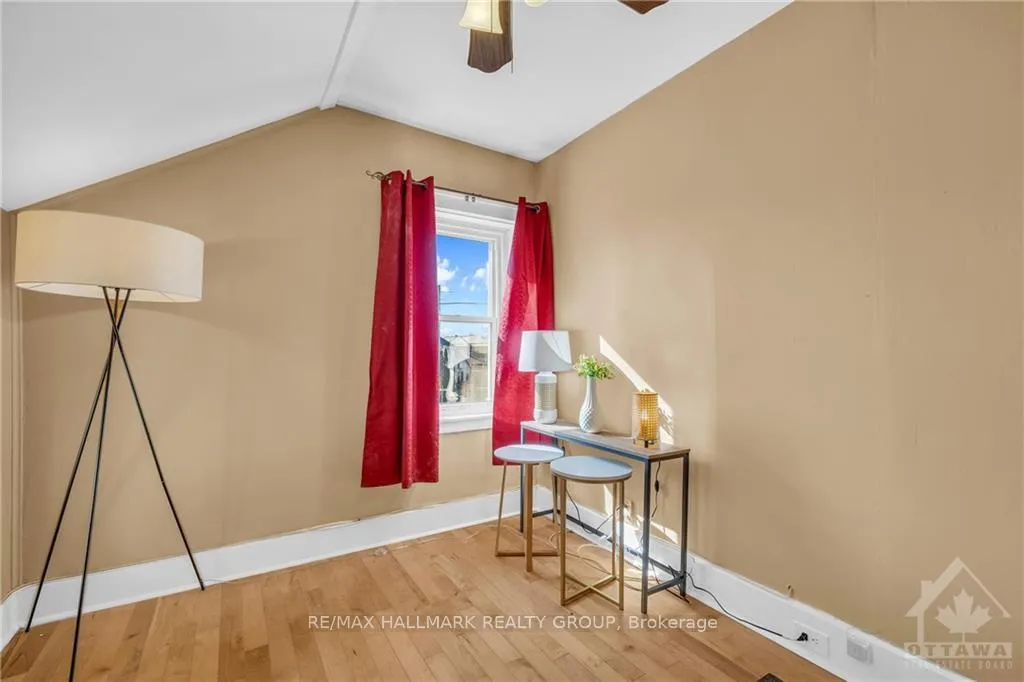 Photo 22 of 15 Elmsley St N Street, Smiths Falls — HOMEH
