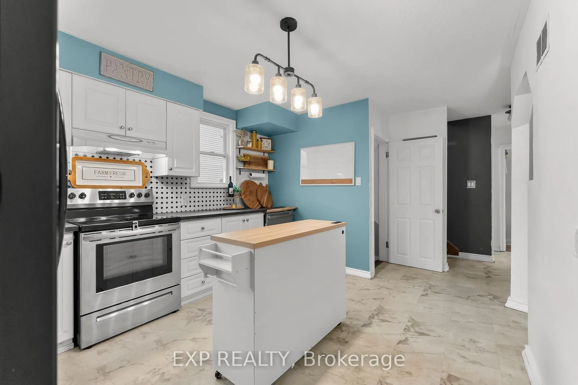Photo 18 of 6 Cedardale Avenue, St. Catharines, Secord Woods — HOMEH