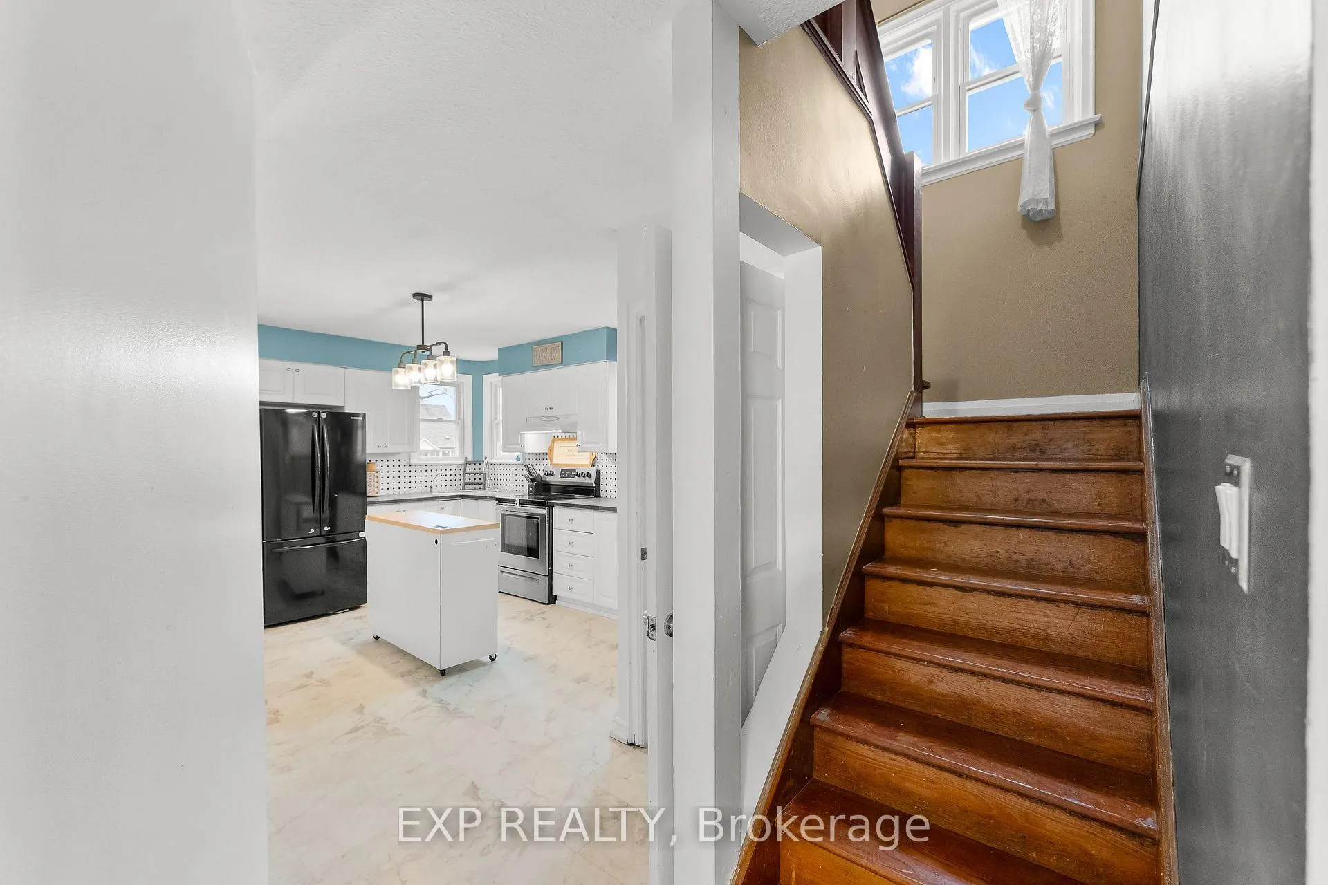 Photo 23 of 6 Cedardale Avenue, St. Catharines, Secord Woods — HOMEH