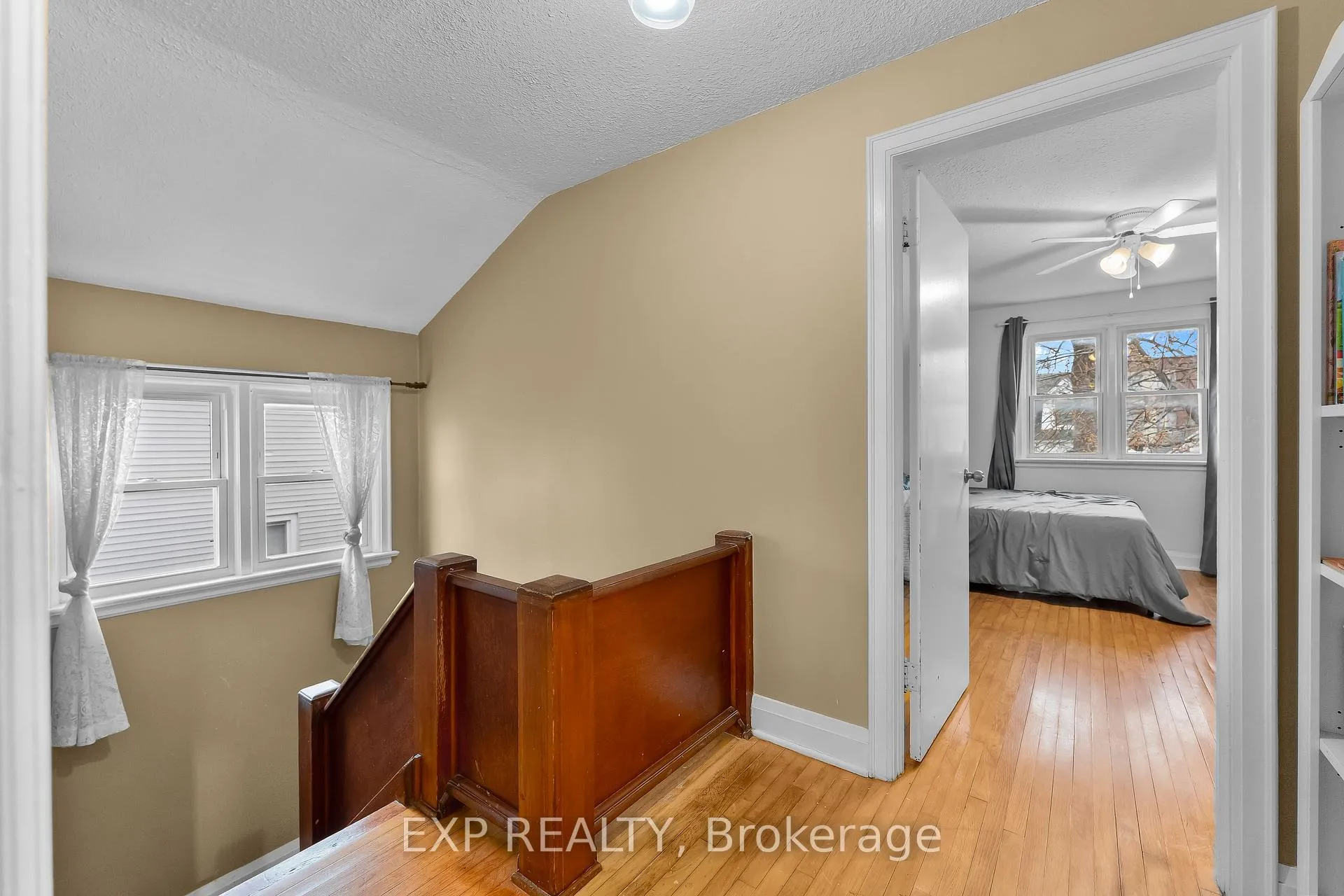 Photo 24 of 6 Cedardale Avenue, St. Catharines, Secord Woods — HOMEH