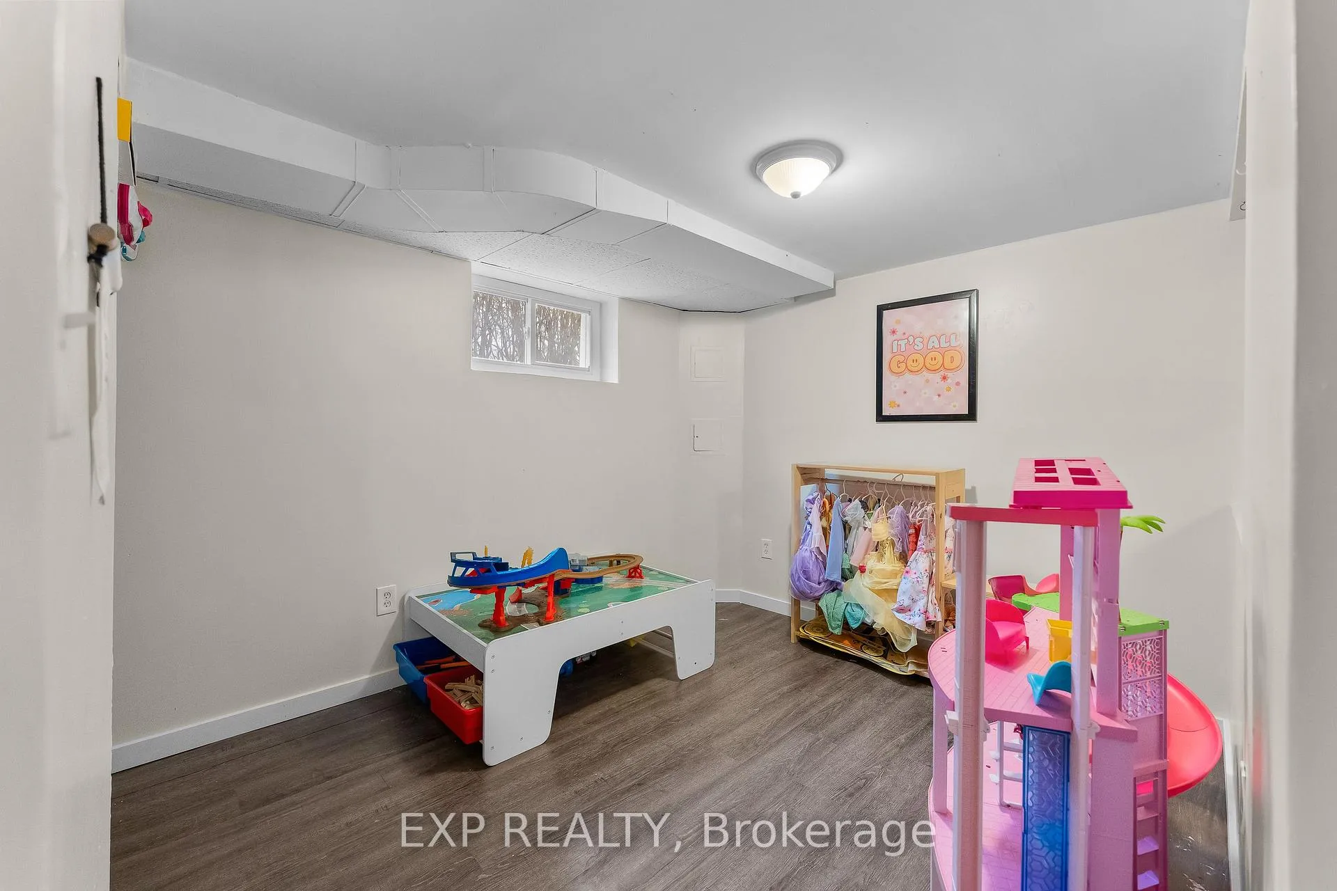 Photo 31 of 6 Cedardale Avenue, St. Catharines, Secord Woods — HOMEH