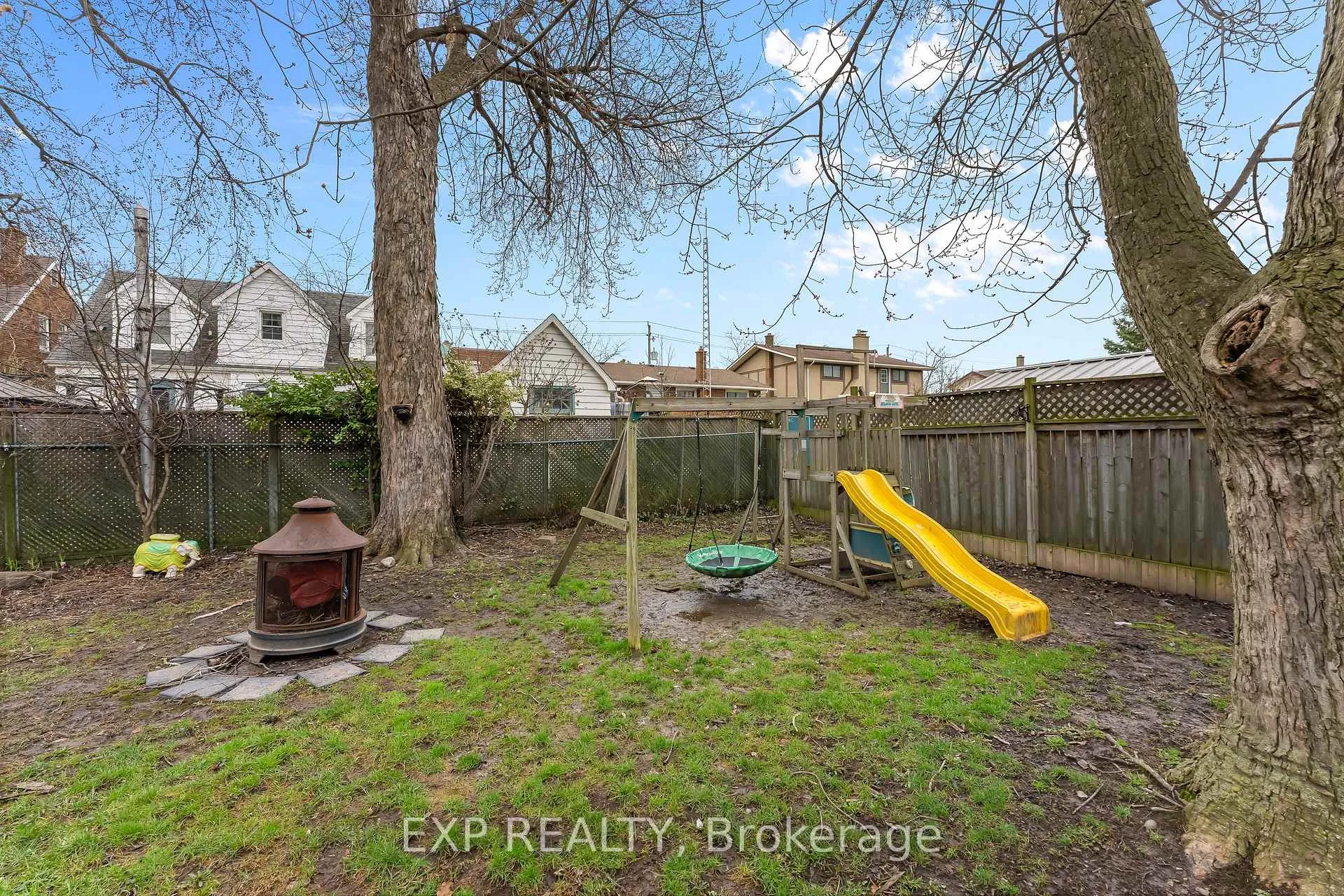 Photo 42 of 6 Cedardale Avenue, St. Catharines, Secord Woods — HOMEH