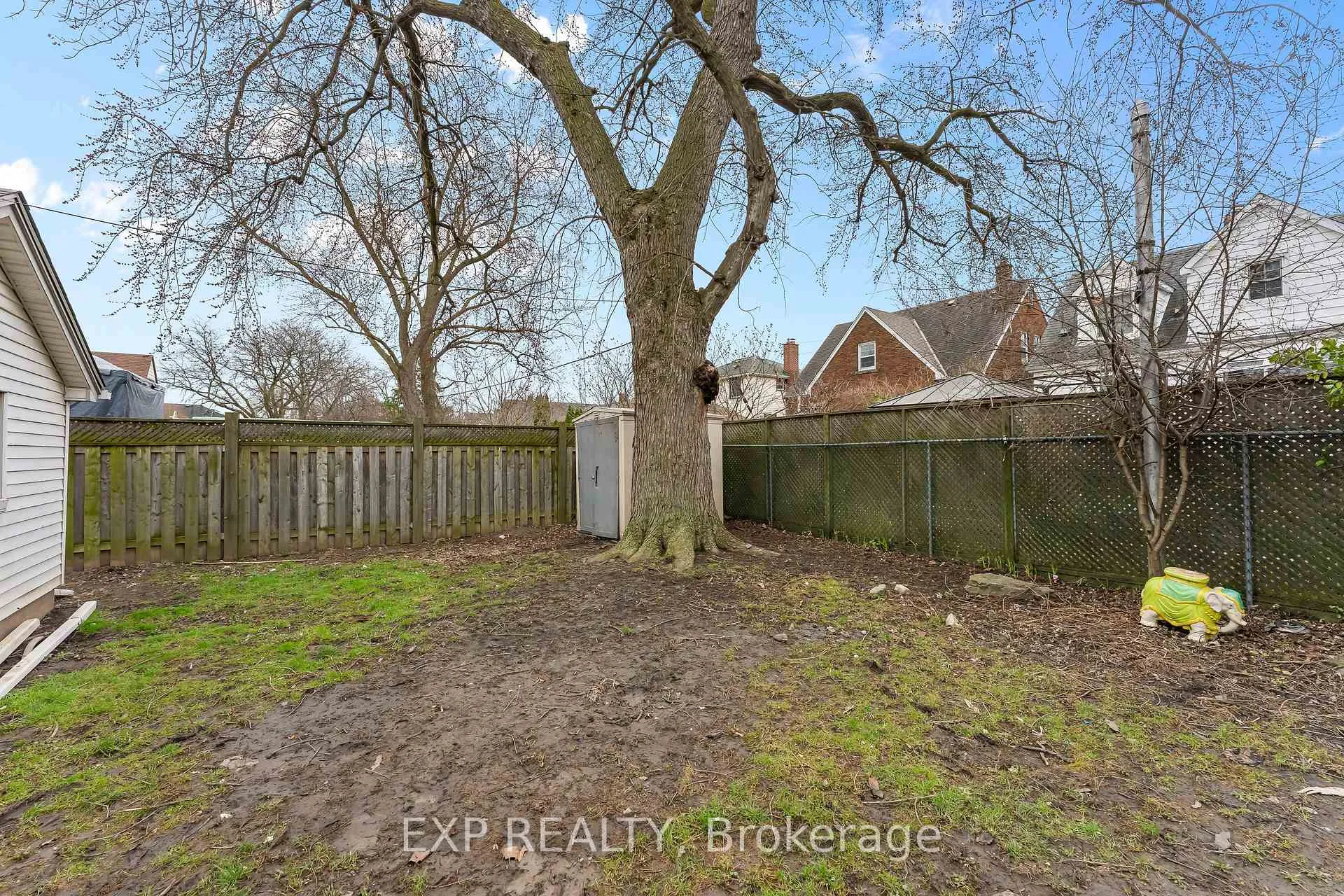 Photo 40 of 6 Cedardale Avenue, St. Catharines, Secord Woods — HOMEH