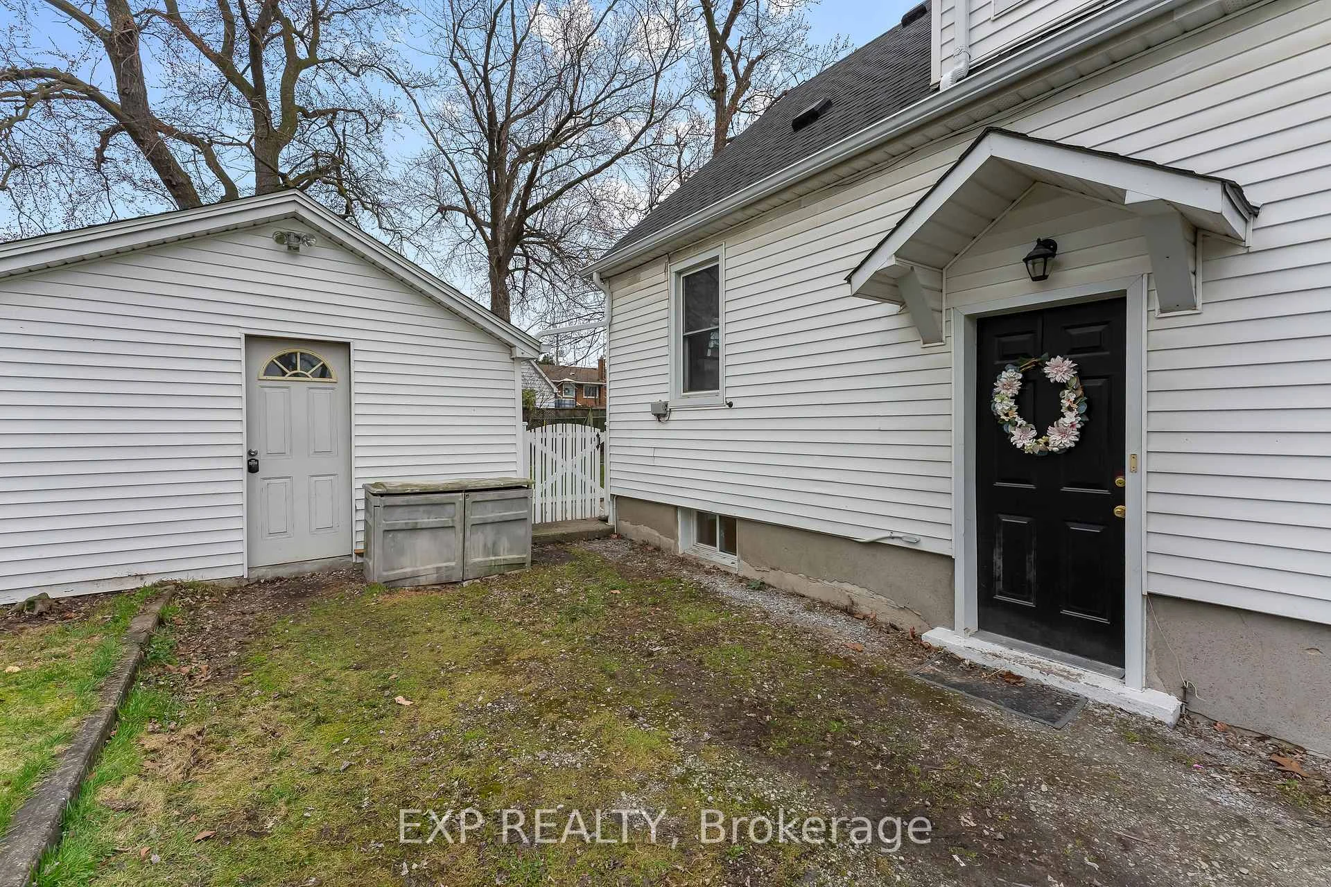 Photo 14 of 6 Cedardale Avenue, St. Catharines, Secord Woods — HOMEH