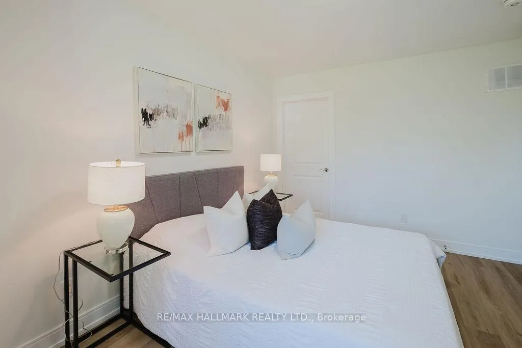 Photo 18 of 53 Fraserton Crescent, Scarborough, Bendale — HOMEH