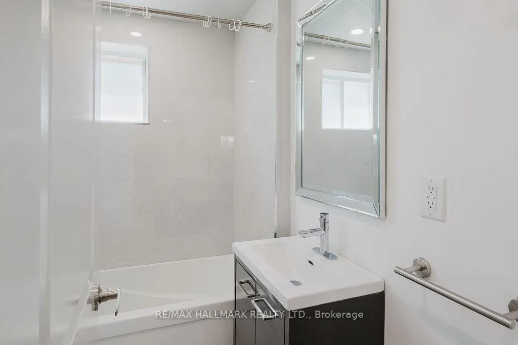 Photo 31 of 53 Fraserton Crescent, Scarborough, Bendale — HOMEH