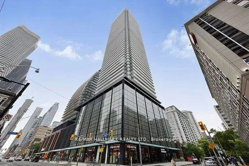Front of Unit 1309, 501 Yonge Street