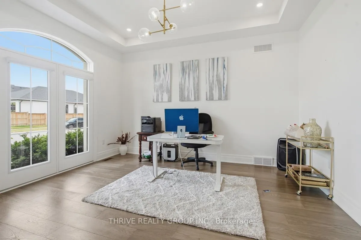 Photo 6 of 7339 Silver Creek Circle, London, South V — HOMEH