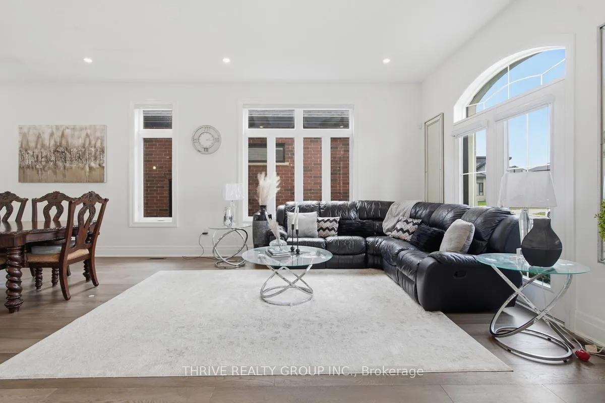 Photo 9 of 7339 Silver Creek Circle, London, South V — HOMEH