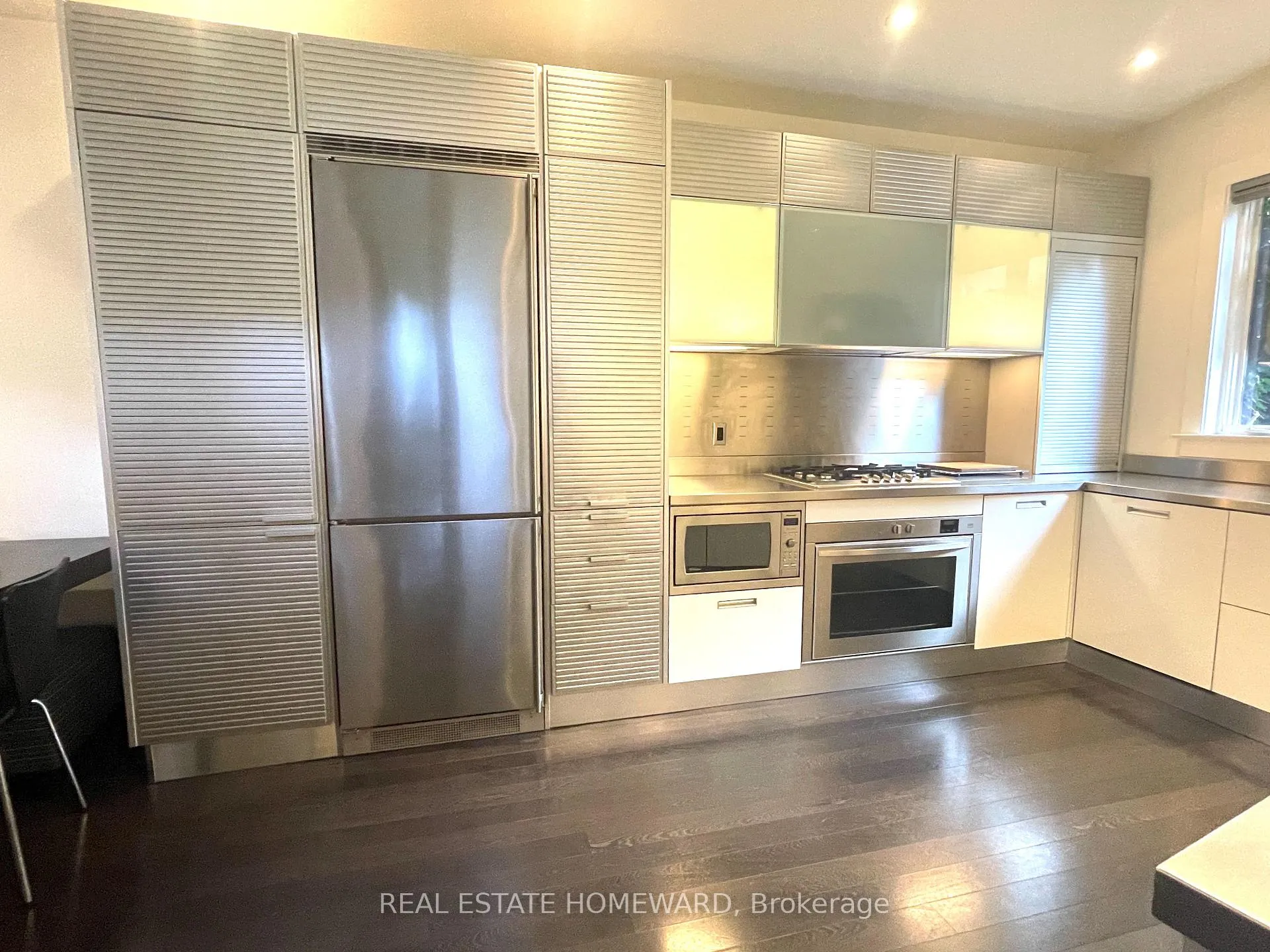 Photo 6 of Unit Coach, 27 Lewis Street, Toronto, South Riverdale — HOMEH