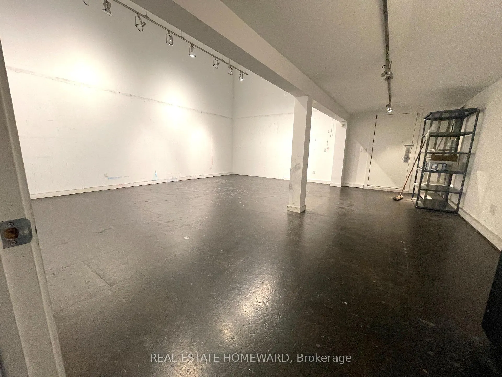 Photo 20 of Unit Coach, 27 Lewis Street, Toronto, South Riverdale — HOMEH
