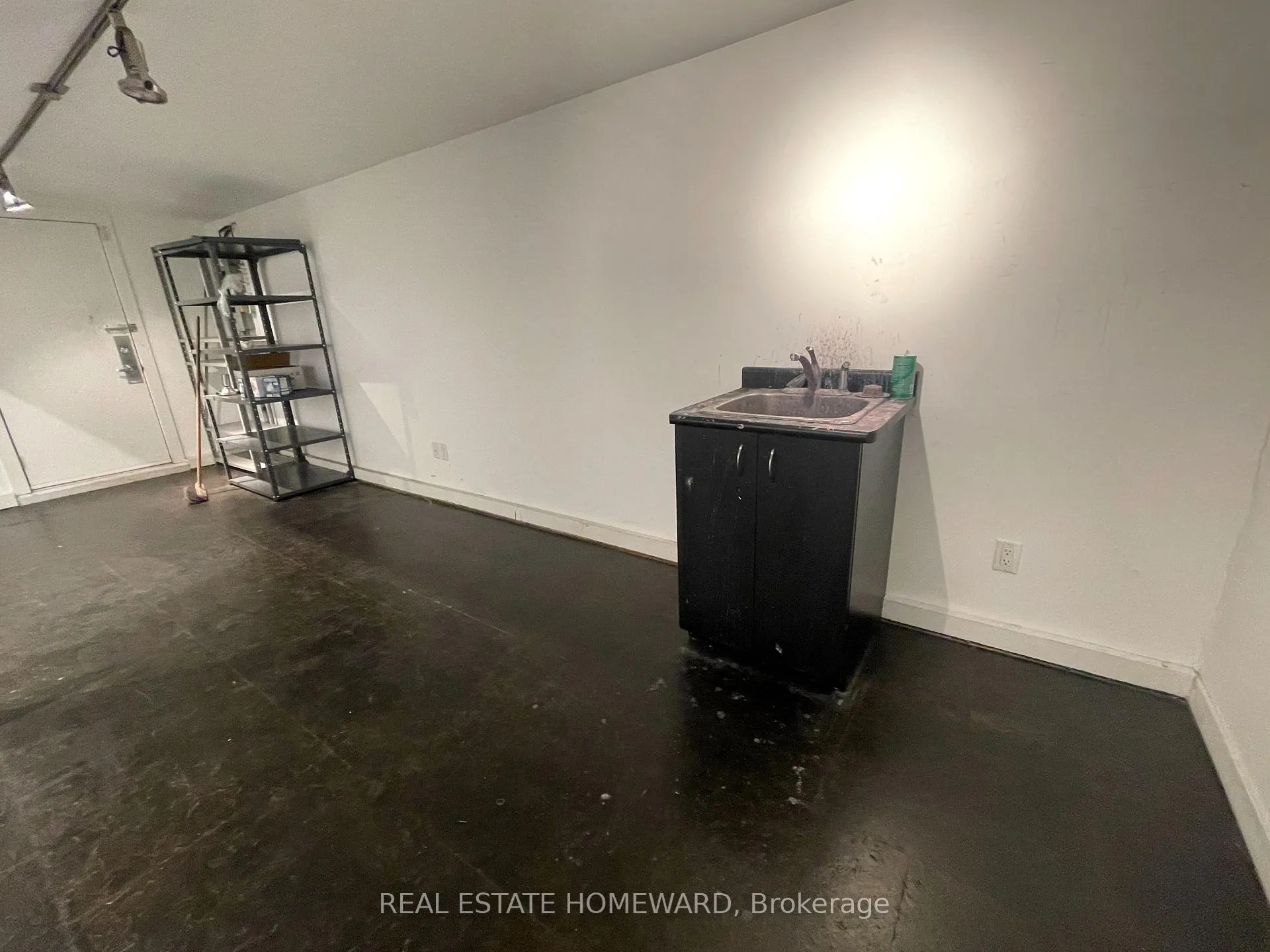 Photo 24 of Unit Coach, 27 Lewis Street, Toronto, South Riverdale — HOMEH