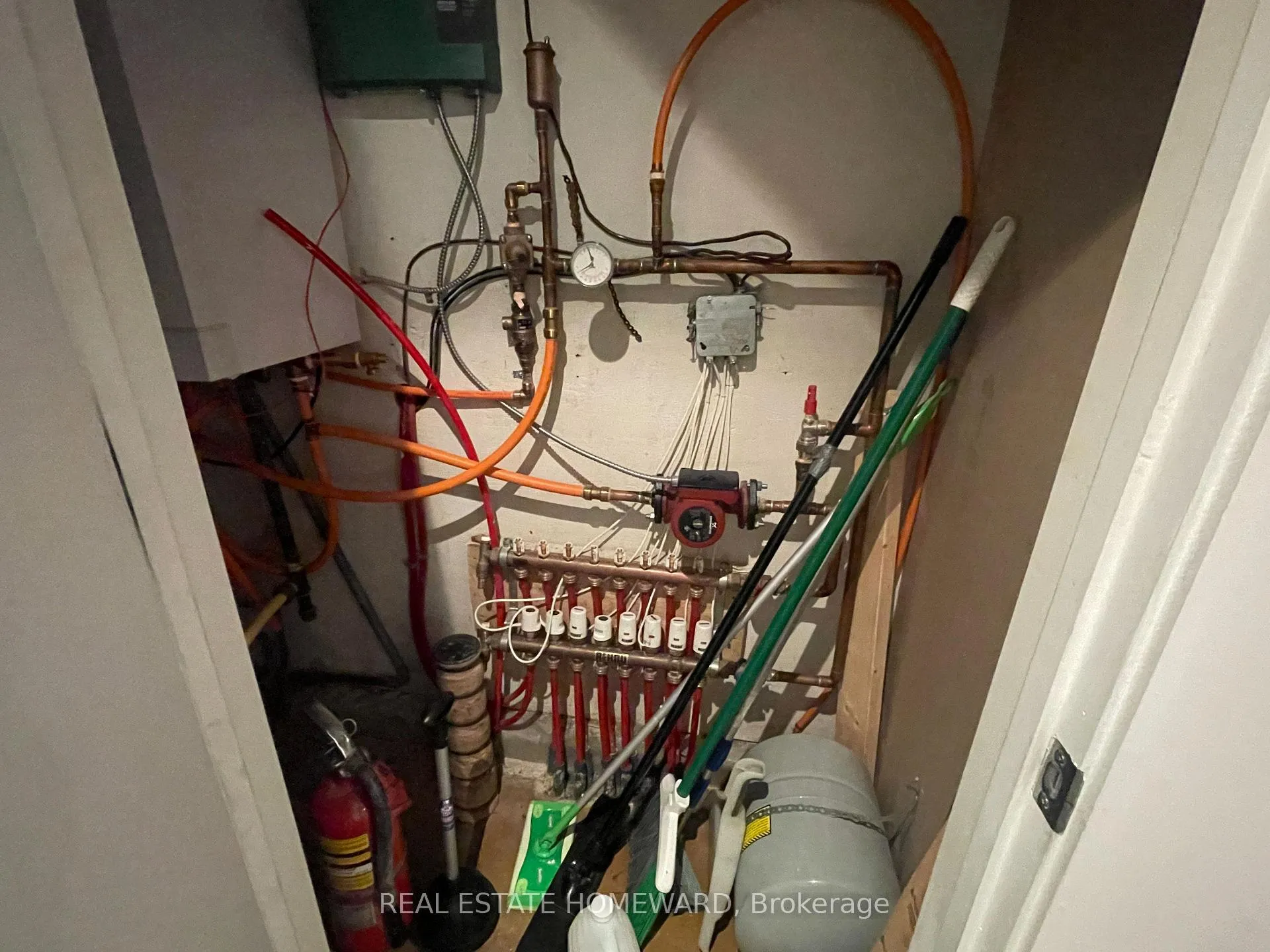 Photo 27 of Unit Coach, 27 Lewis Street, Toronto, South Riverdale — HOMEH