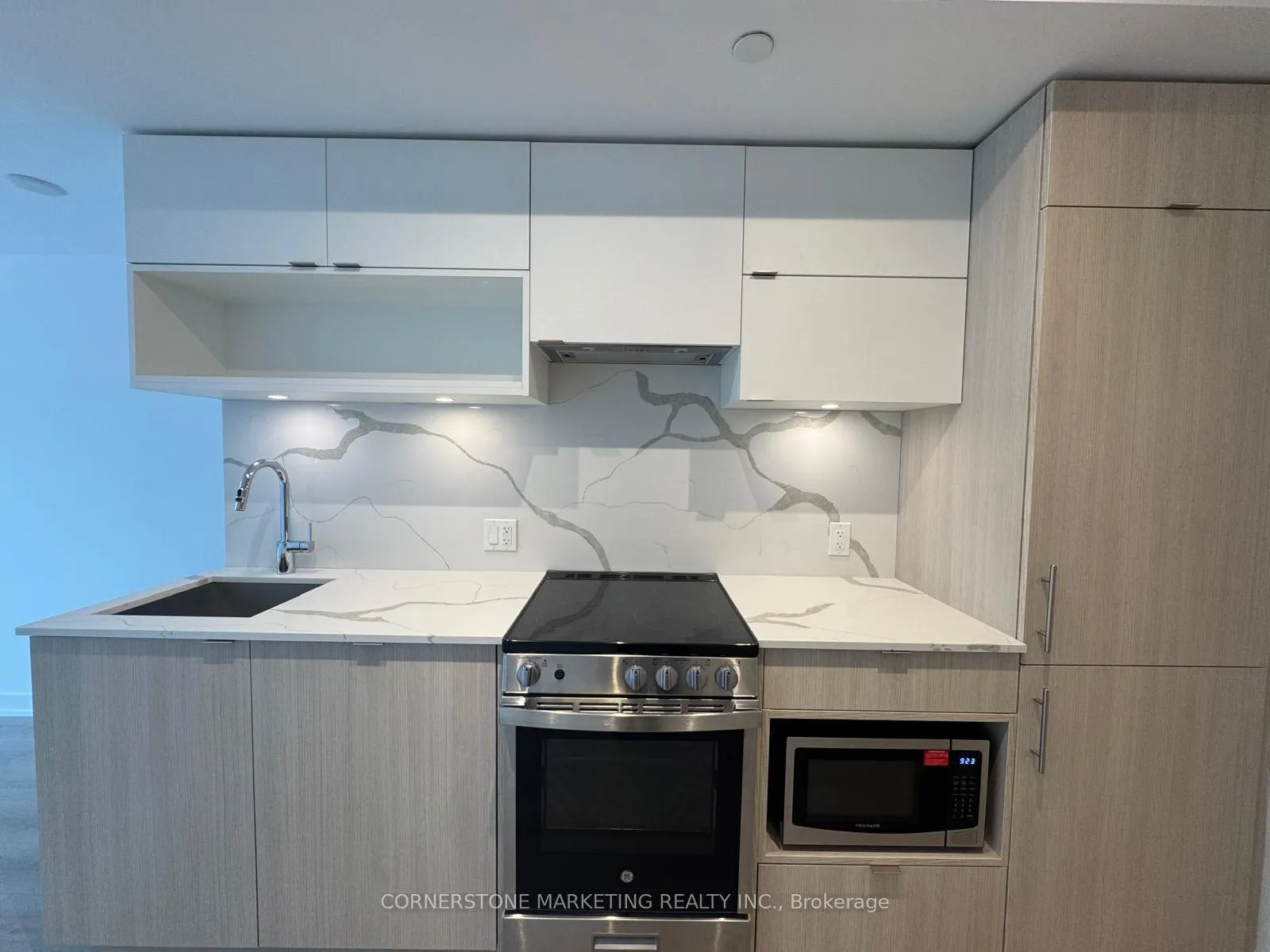 Photo 6 of Unit 1112, 100 Queen Street E, Toronto, Church-Yonge Corridor — HOMEH
