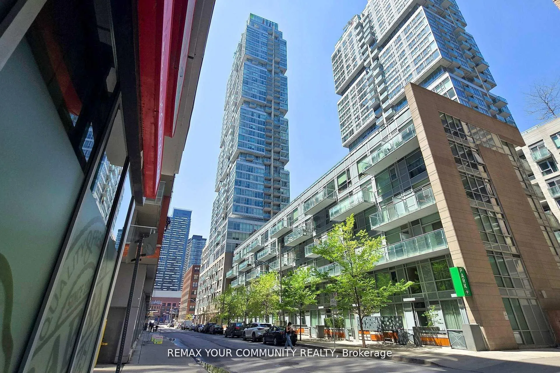 Photo 2 of Unit 408, 30 Nelson Street, Toronto, Waterfront Communities — HOMEH