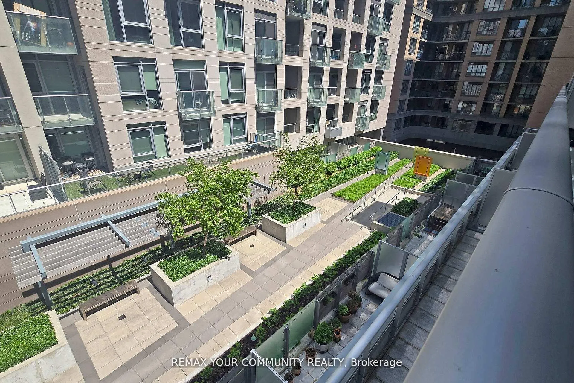Photo 26 of Unit 408, 30 Nelson Street, Toronto, Waterfront Communities — HOMEH