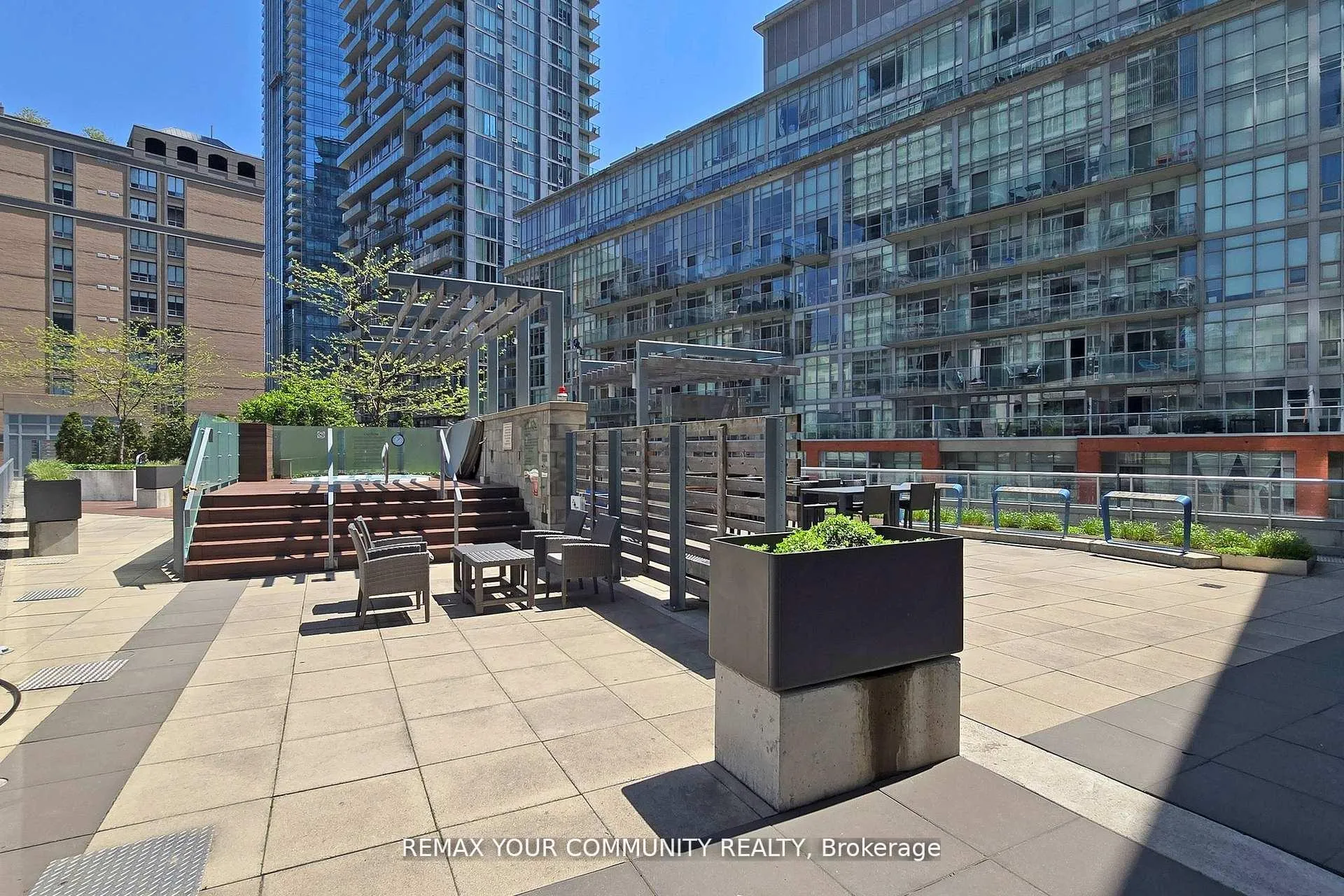 Photo 46 of Unit 408, 30 Nelson Street, Toronto, Waterfront Communities — HOMEH