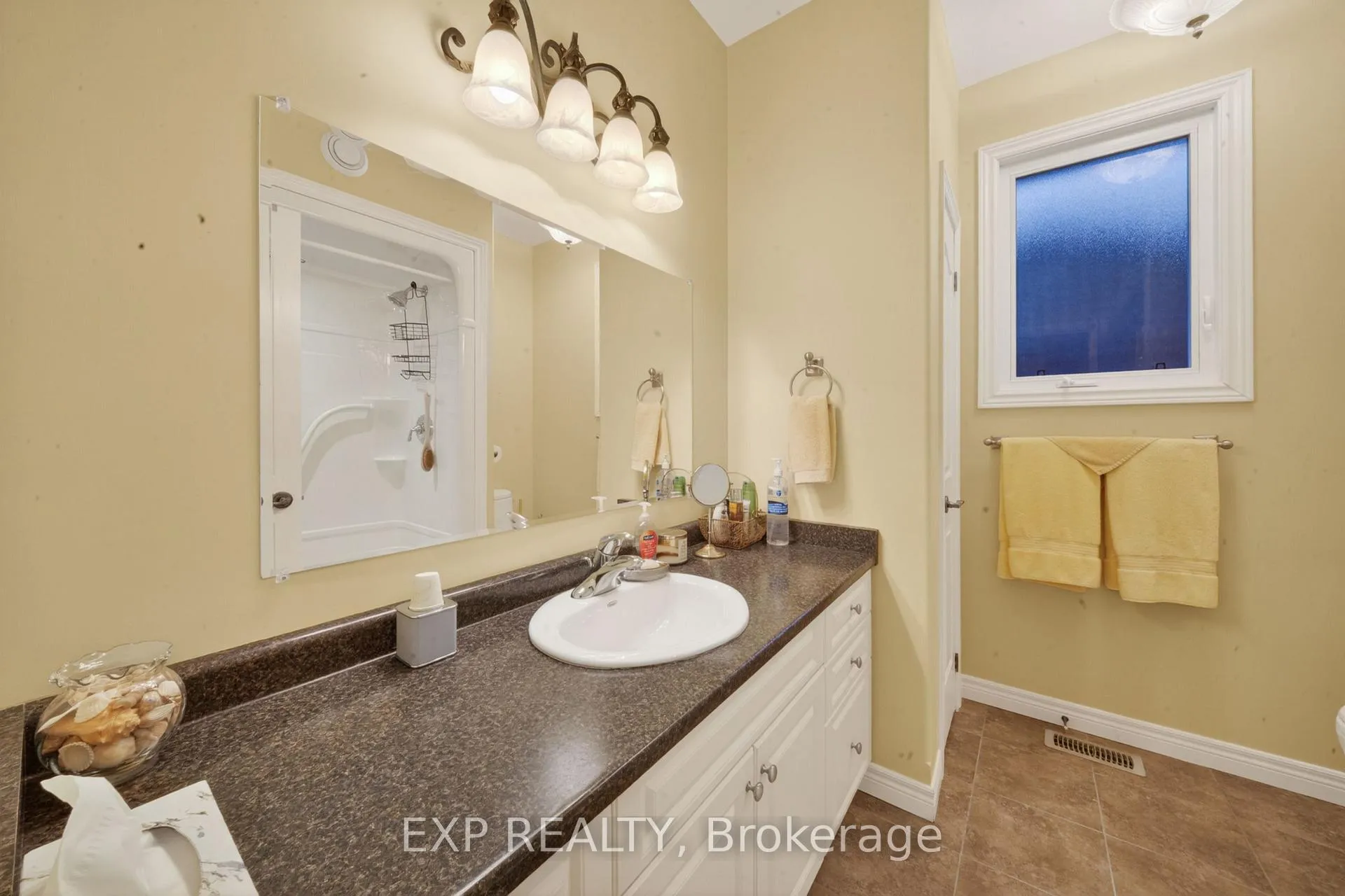Photo 12 of 14 Hunter Drive S, Norfolk, Port Rowan — HOMEH