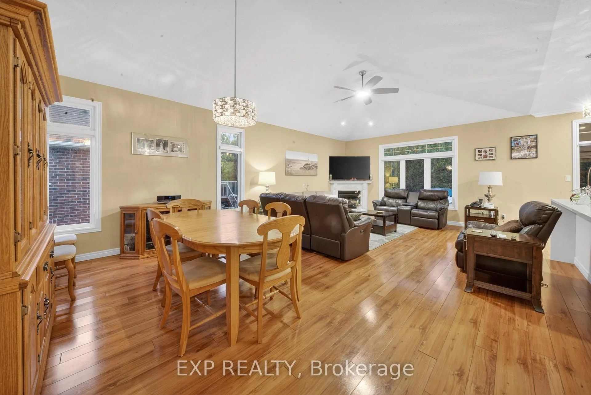 Photo 15 of 14 Hunter Drive S, Norfolk, Port Rowan — HOMEH