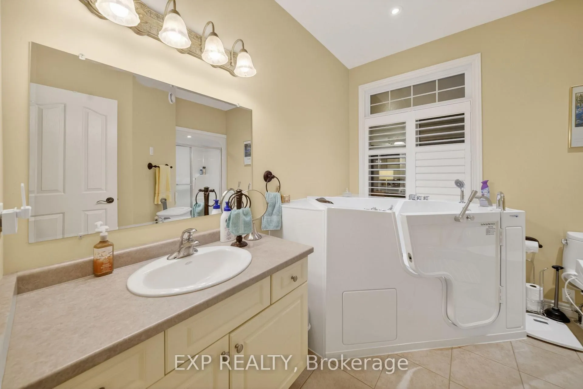 Photo 32 of 14 Hunter Drive S, Norfolk, Port Rowan — HOMEH