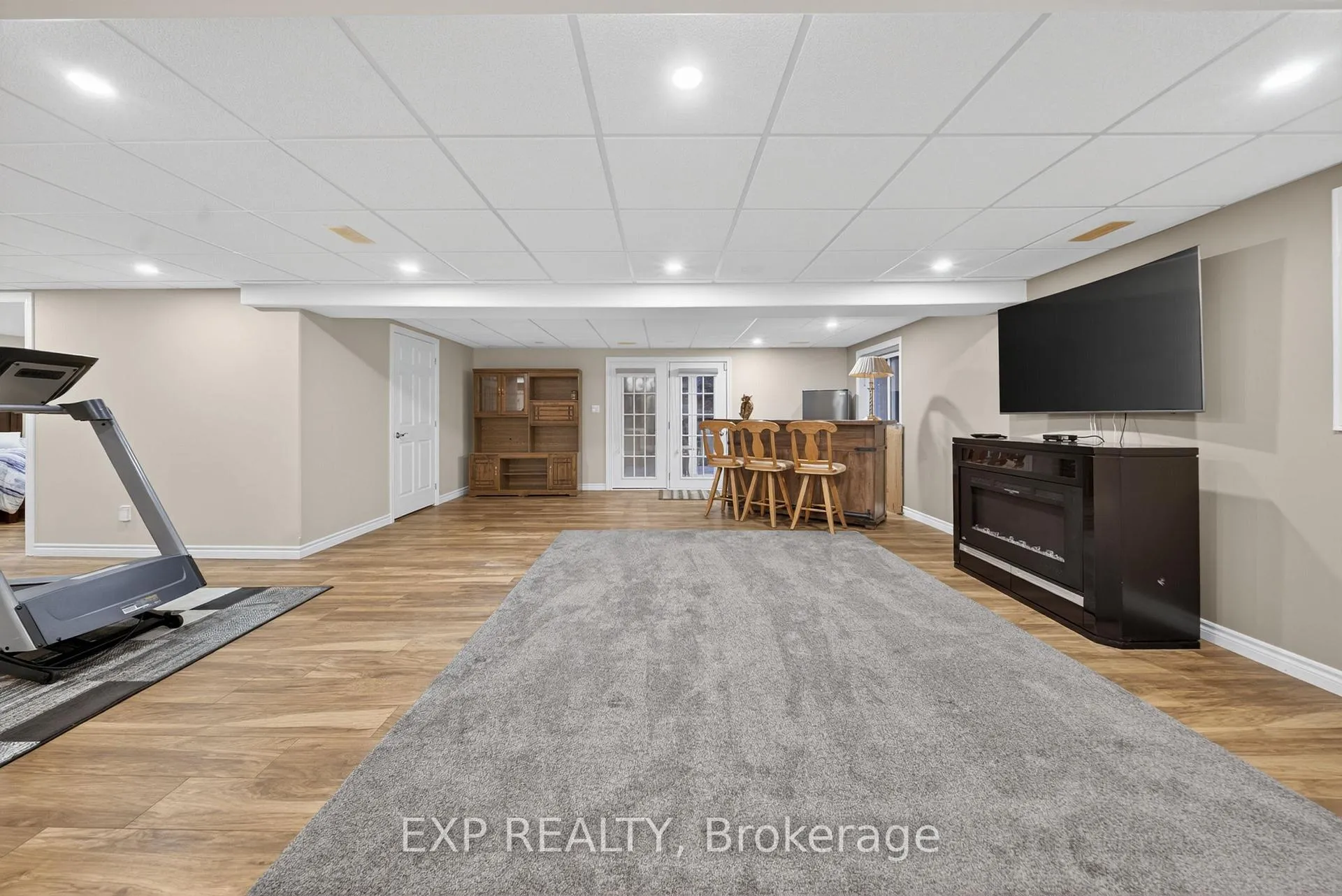 Photo 35 of 14 Hunter Drive S, Norfolk, Port Rowan — HOMEH