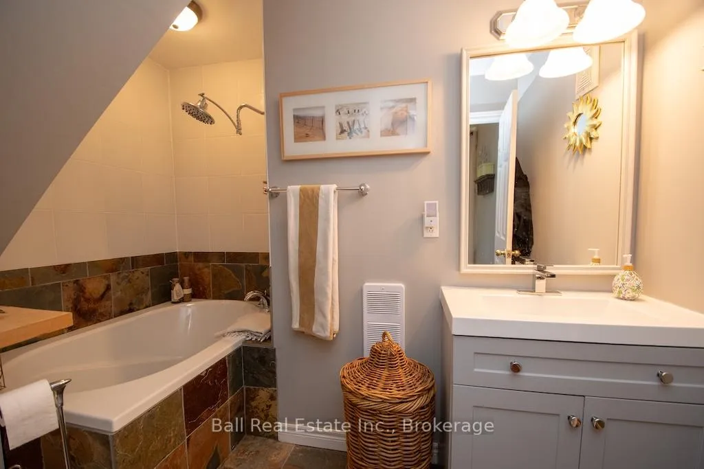 Photo 23 of 89 Hill Crest Road, North Kawartha — HOMEH