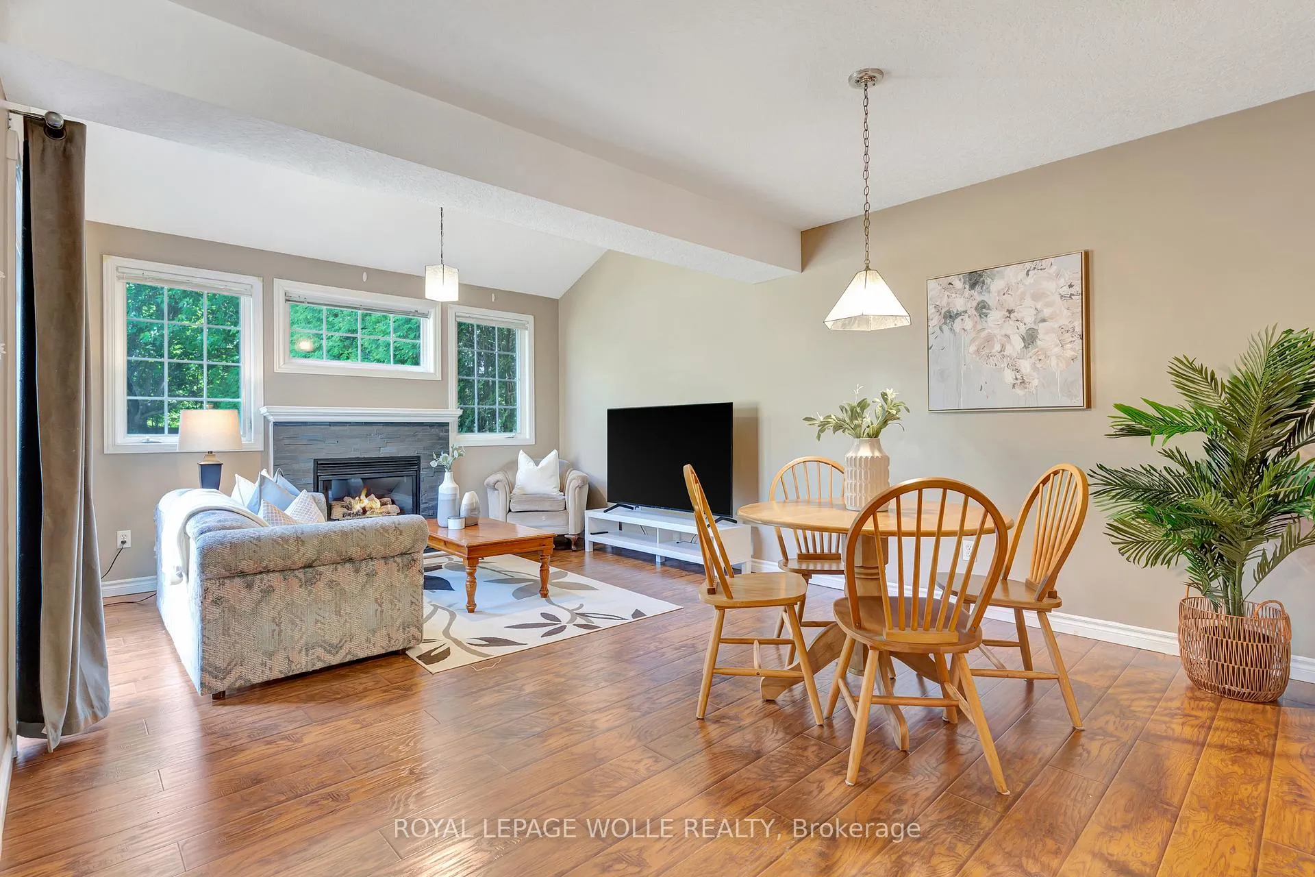 Photo 1 of 85 York Street E, Centre Wellington, Elora/Salem — HOMEH