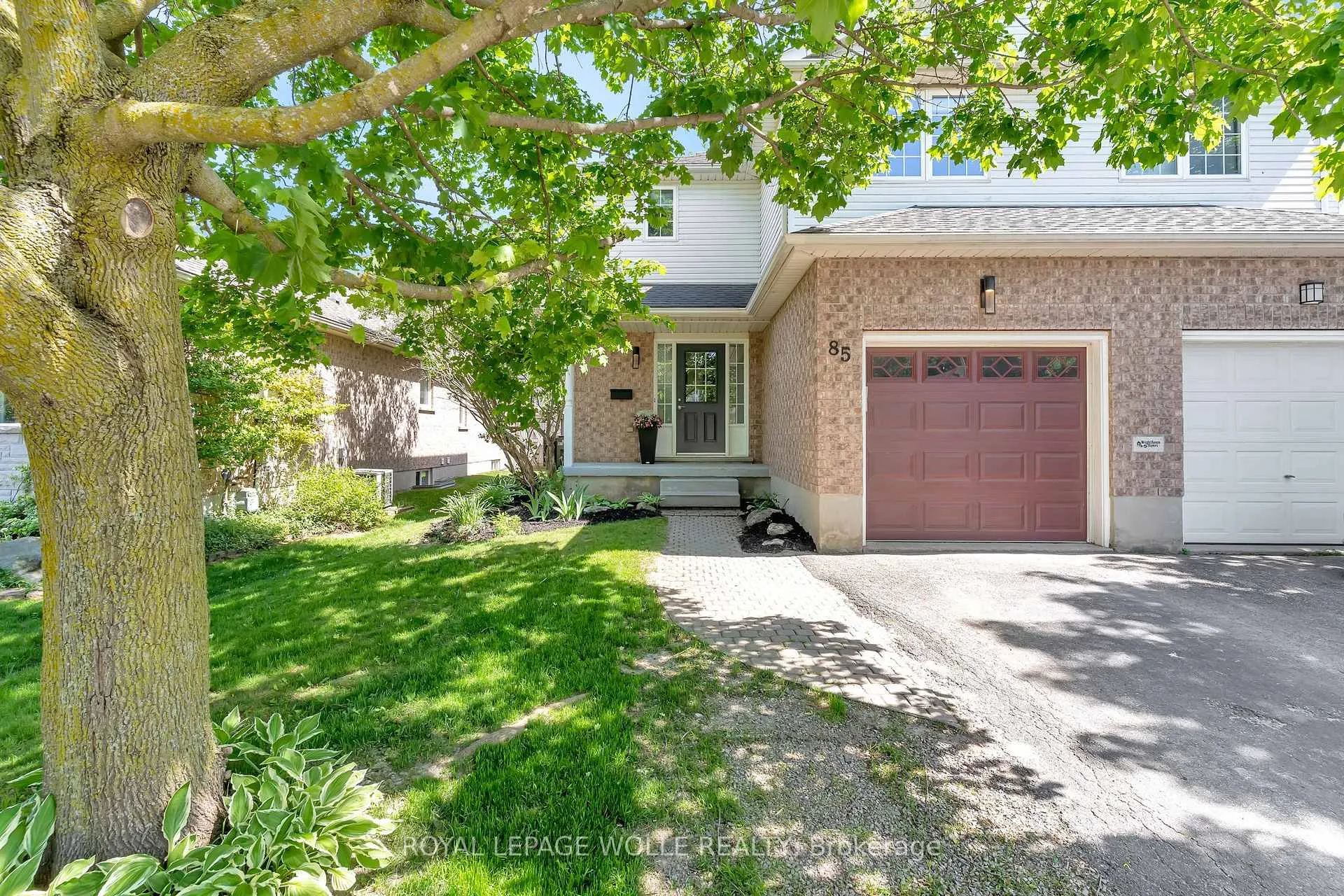 Photo 2 of 85 York Street E, Centre Wellington, Elora/Salem — HOMEH