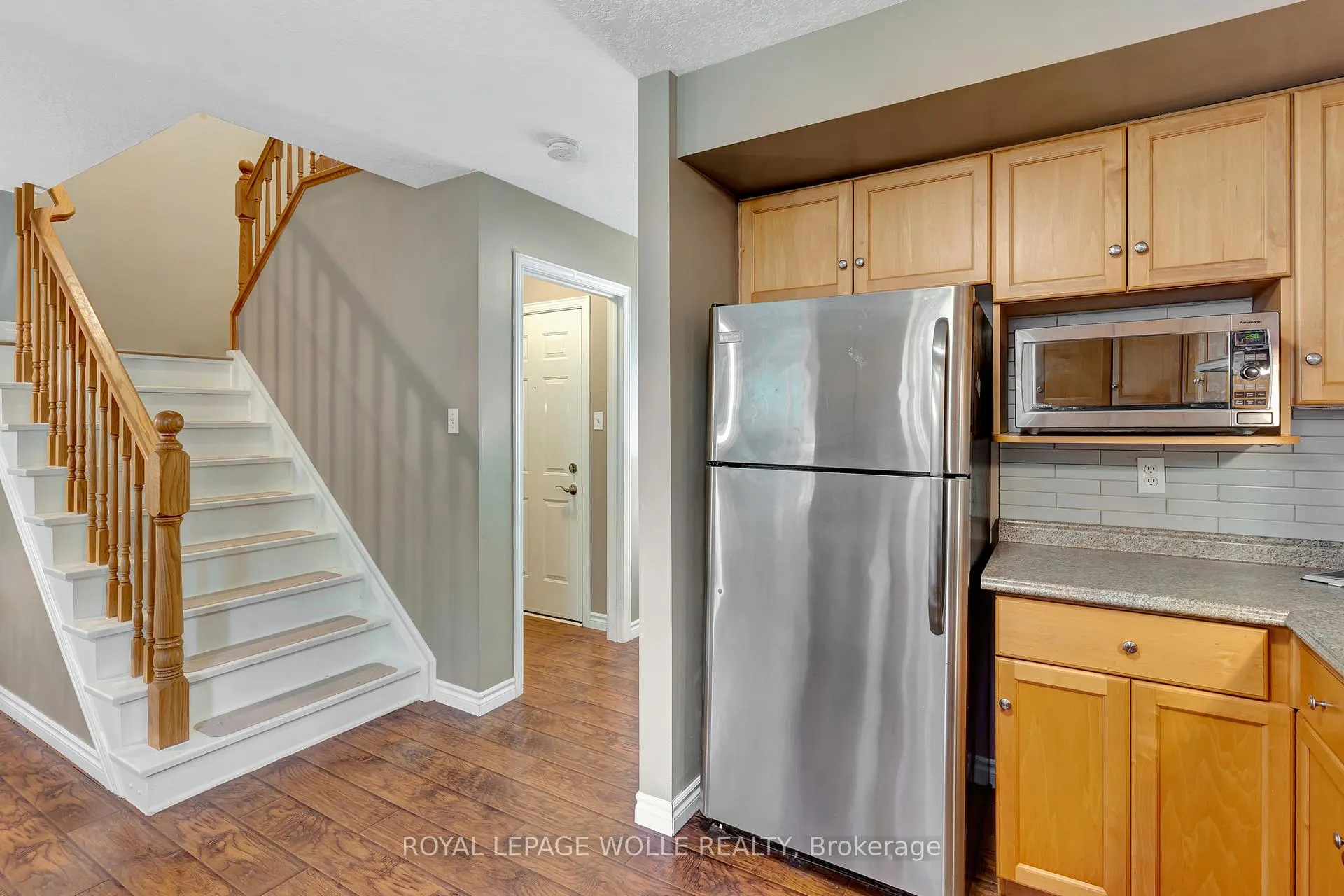 Photo 11 of 85 York Street E, Centre Wellington, Elora/Salem — HOMEH