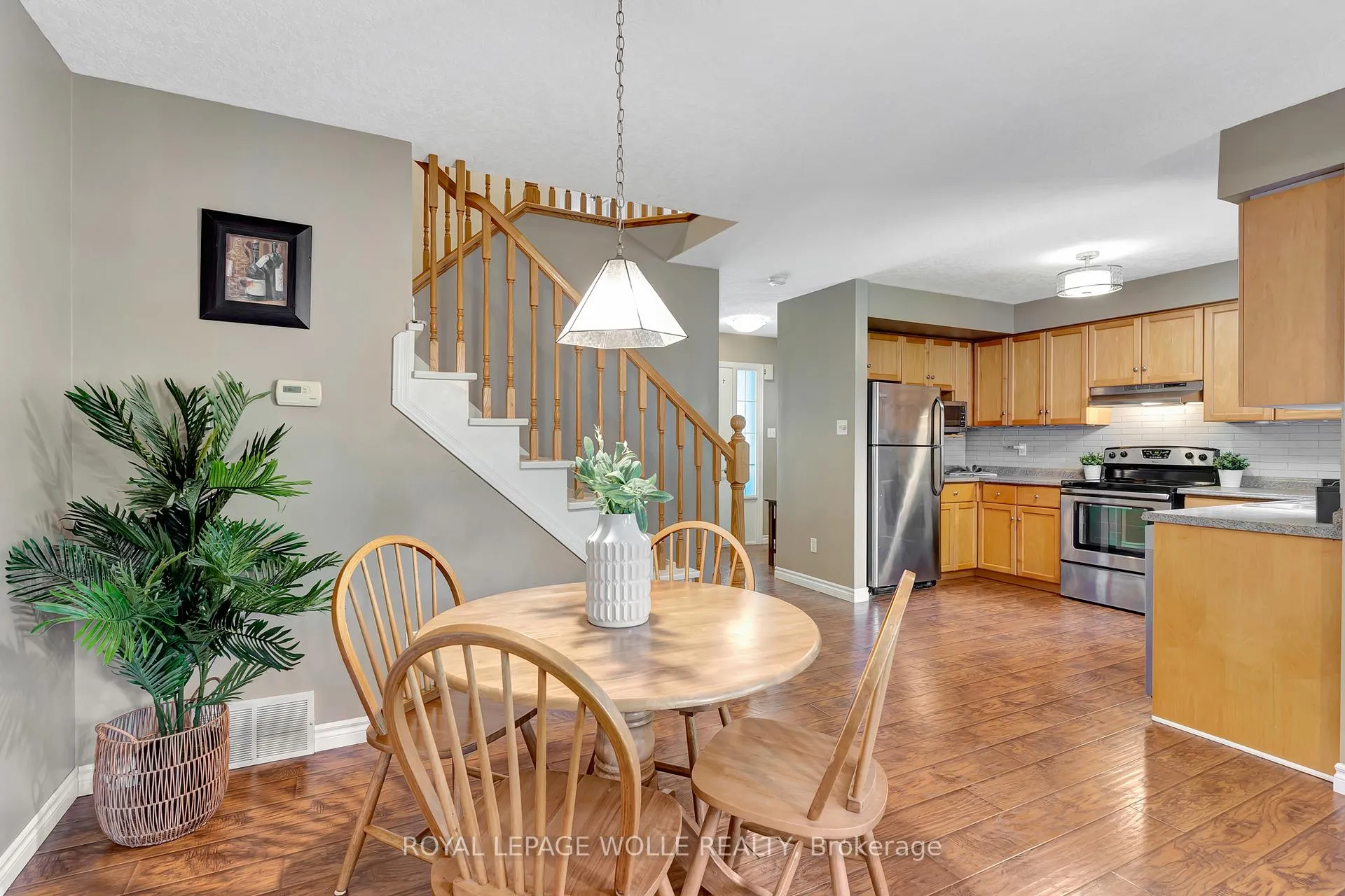 Photo 17 of 85 York Street E, Centre Wellington, Elora/Salem — HOMEH